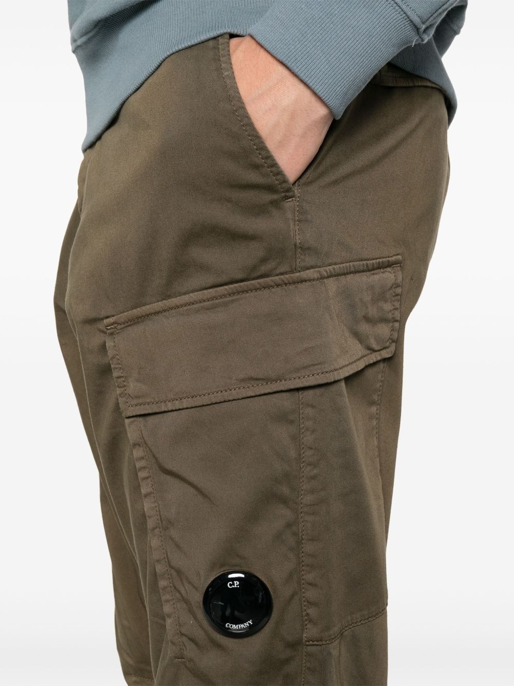 Lens-detail cargo pants - 5