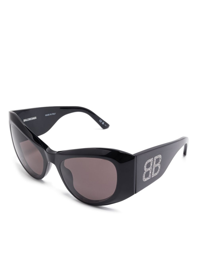 BALENCIAGA cat eye-frame sunglasses outlook