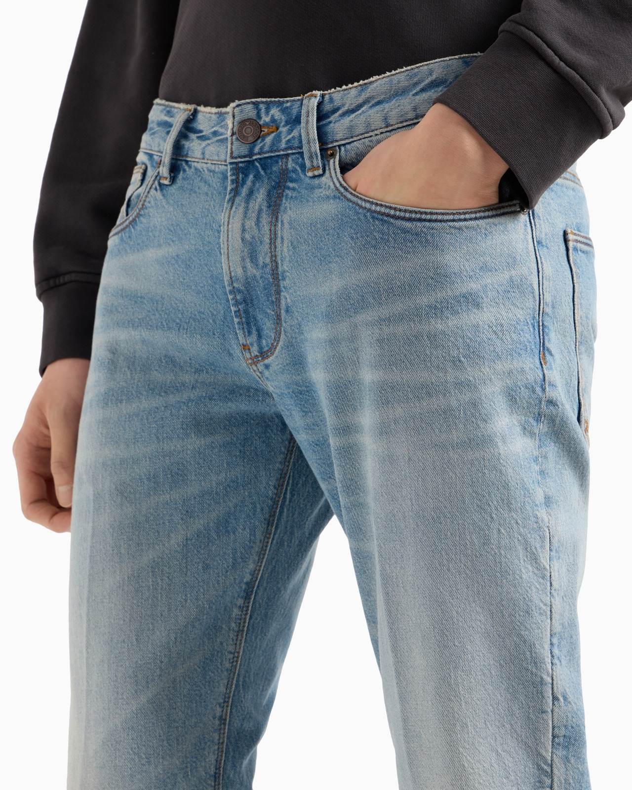 J06 Slim-fit jeans in rinse-wash stretch denim with dirty-effect treatment - 5