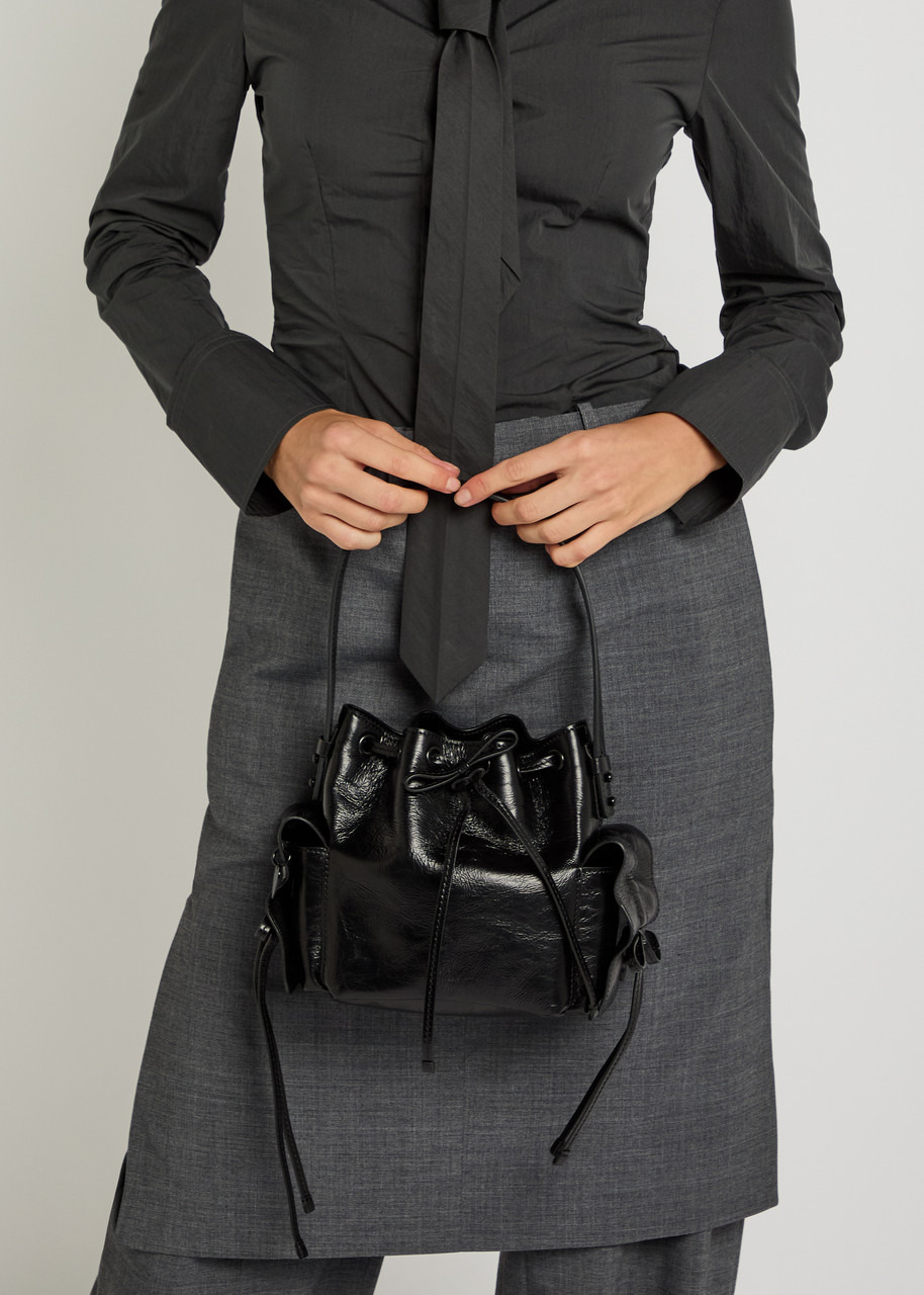Acne Studios Multipocket Mini Crinkled Leather Bucket bag - 5