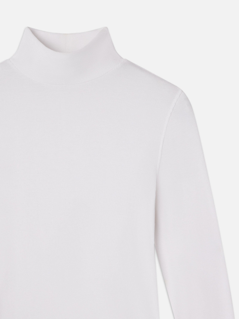 FRAME Rib Turtleneck in White outlook