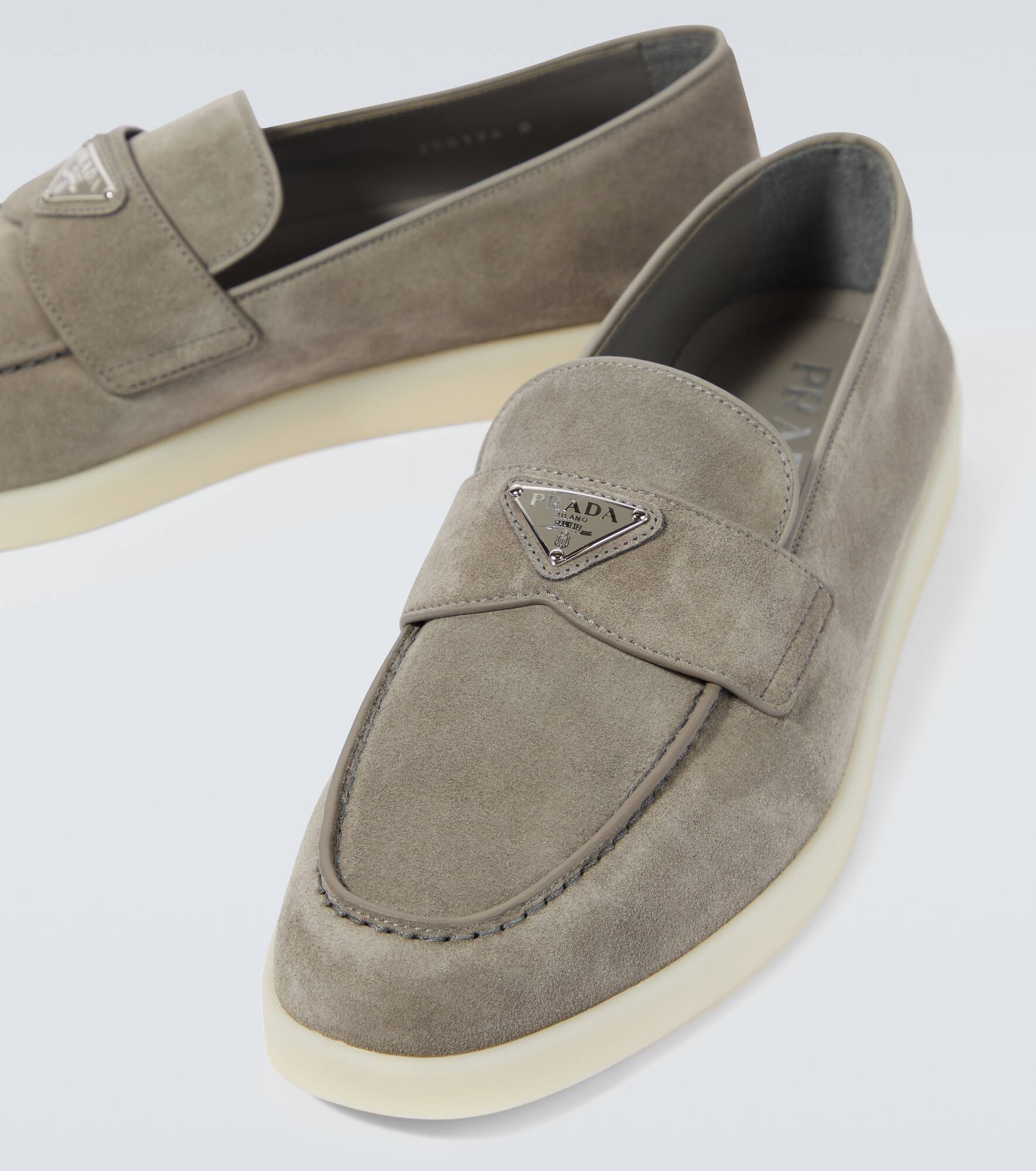Logo suede loafers - 3