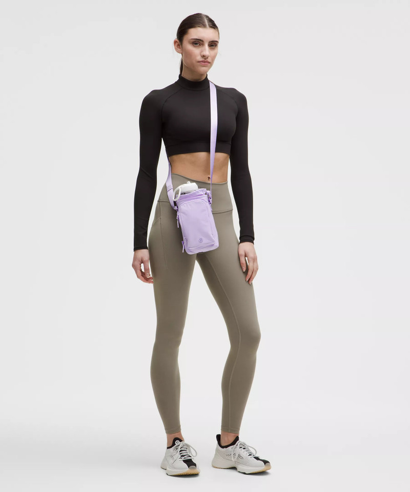 lululemon Water Bottle Crossbody with Front Pocket 2L outlook