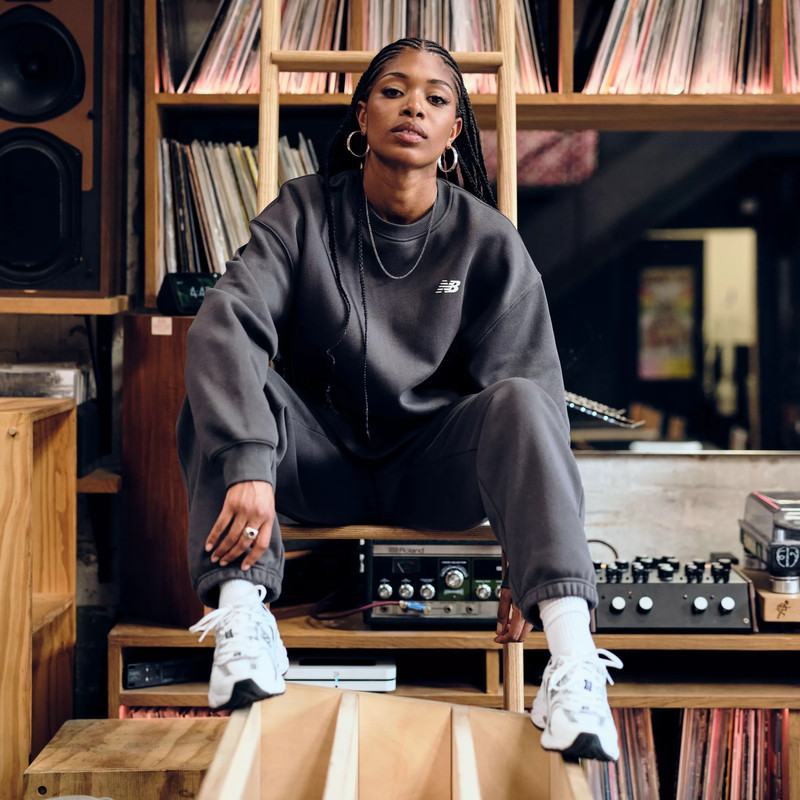 Linear Heritage Brushed Back Fleece Crewneck 7