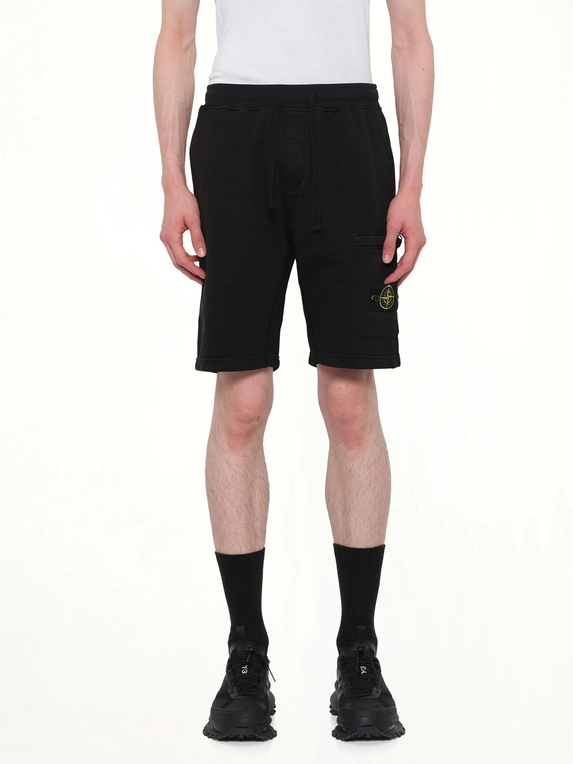 620001 Bermuda Shorts in Black - 1