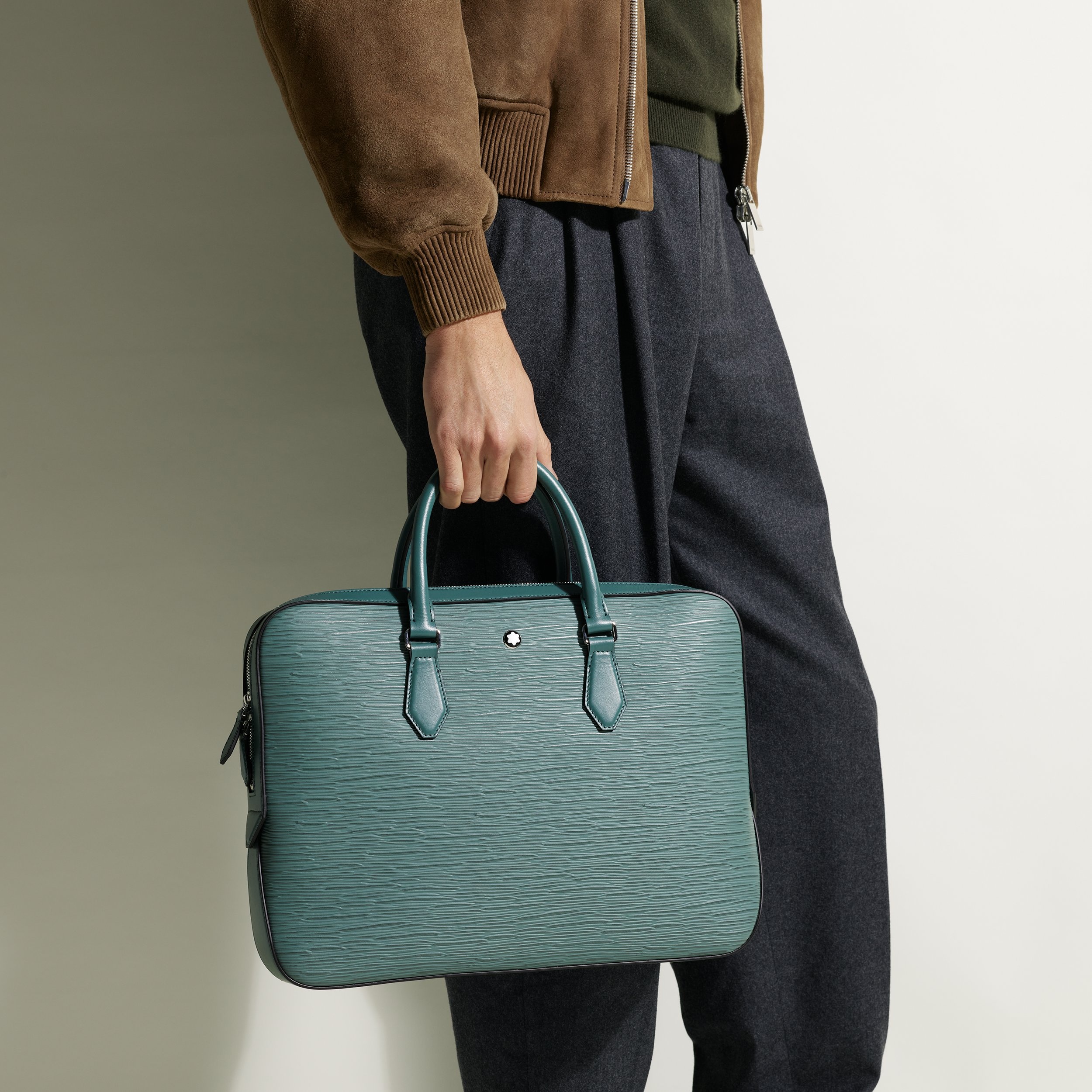 4810 thin document case - 5