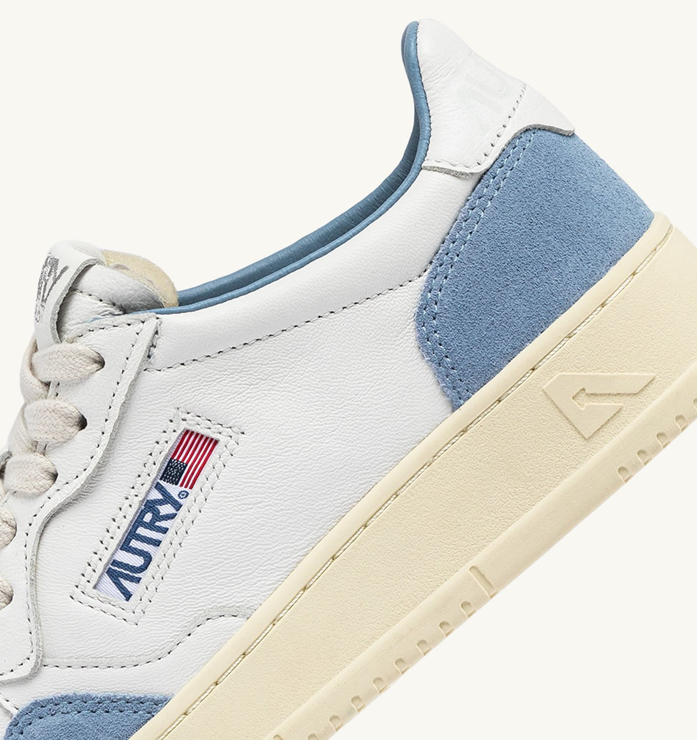 MEDALIST LOW SNEAKERS IN WHITE AND LIGHT BLUE LEATHER AND SUEDE - 6
