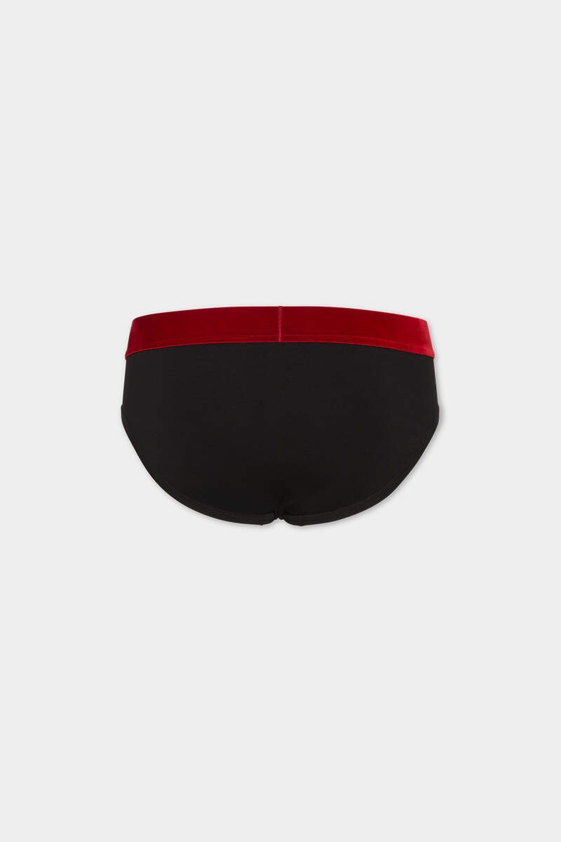 DSQUARED2 DSQUARED2 LOGO BRIEF outlook