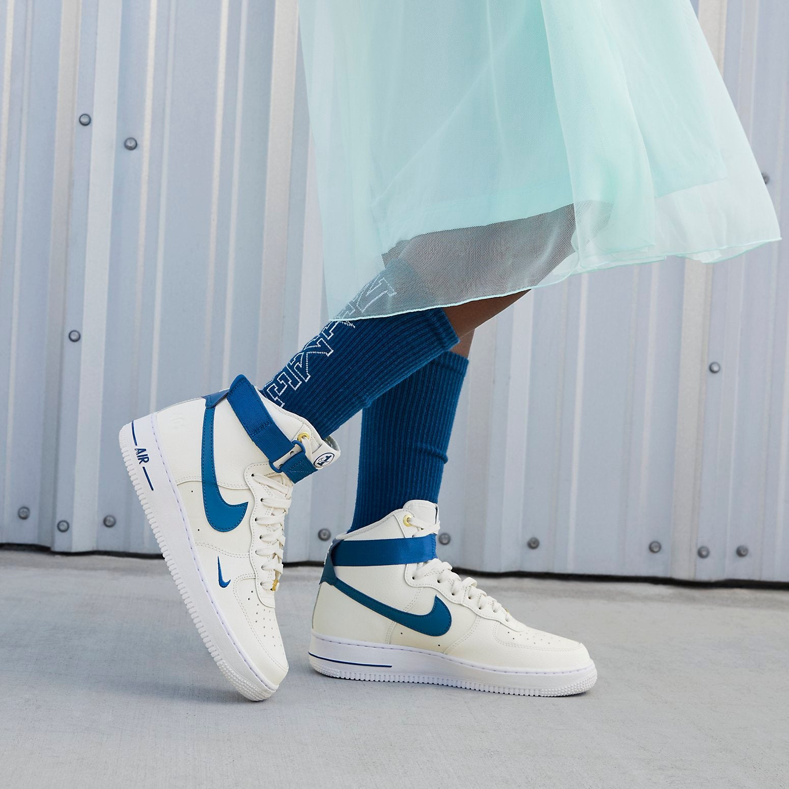 (WMNS) Nike Air Force 1 High SE '40th Anniversary - Sail Blue Jay' DQ7584-100 - 6