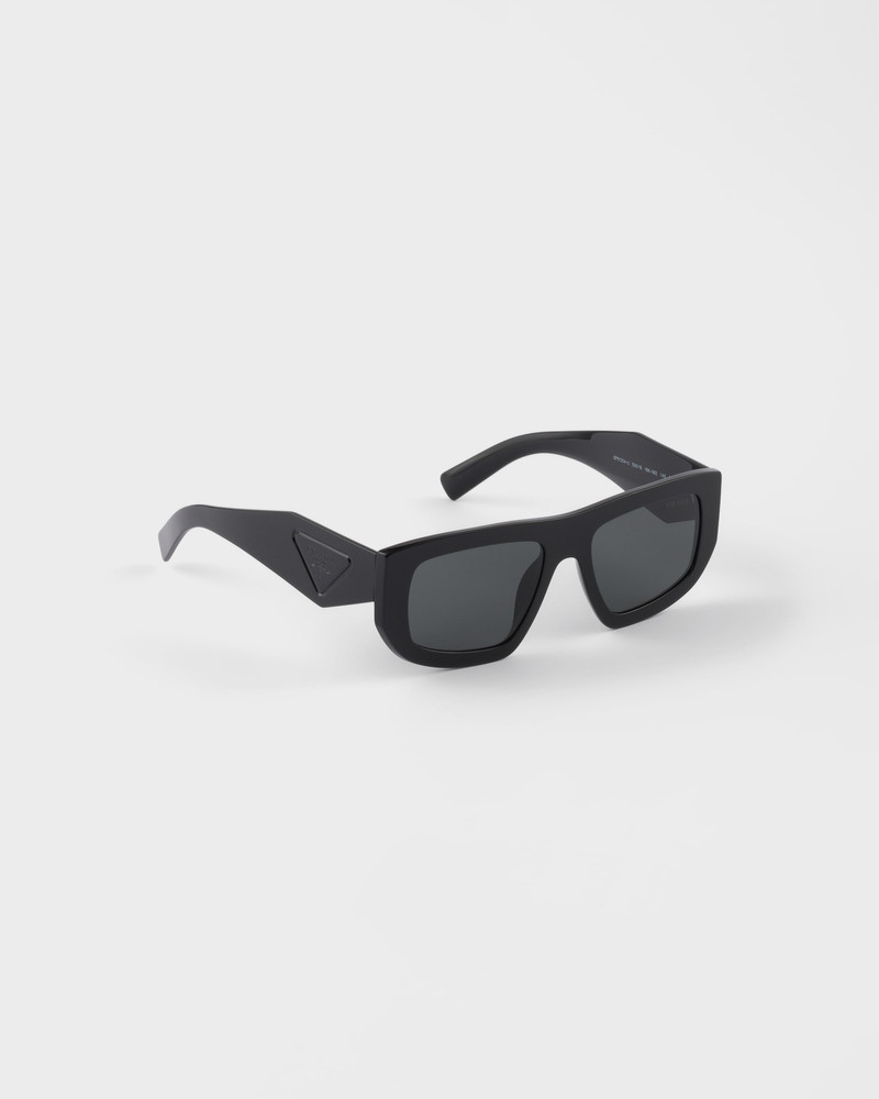 Sunglasses with triangle logo 3