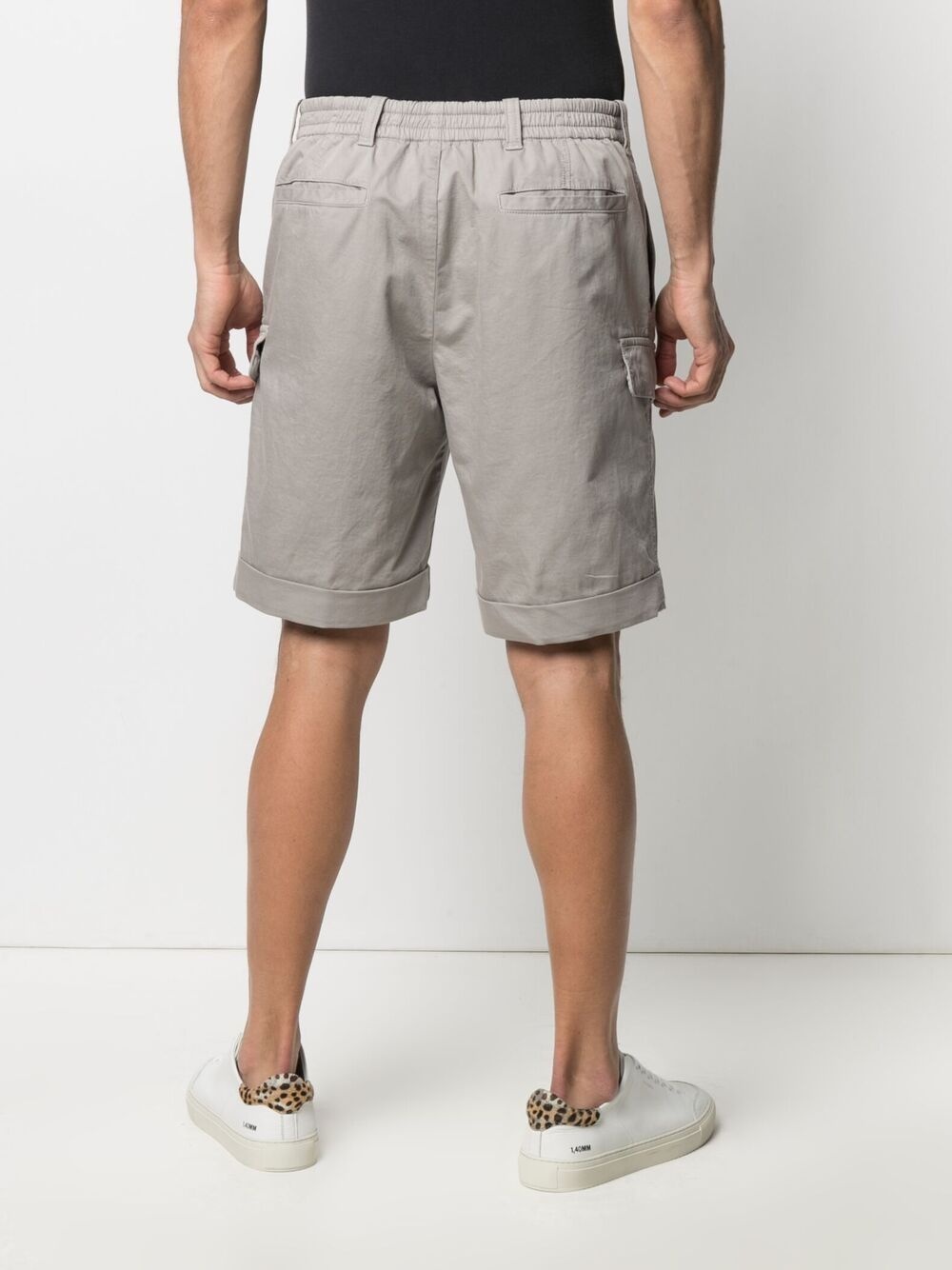 knee-length cargo shorts - 4