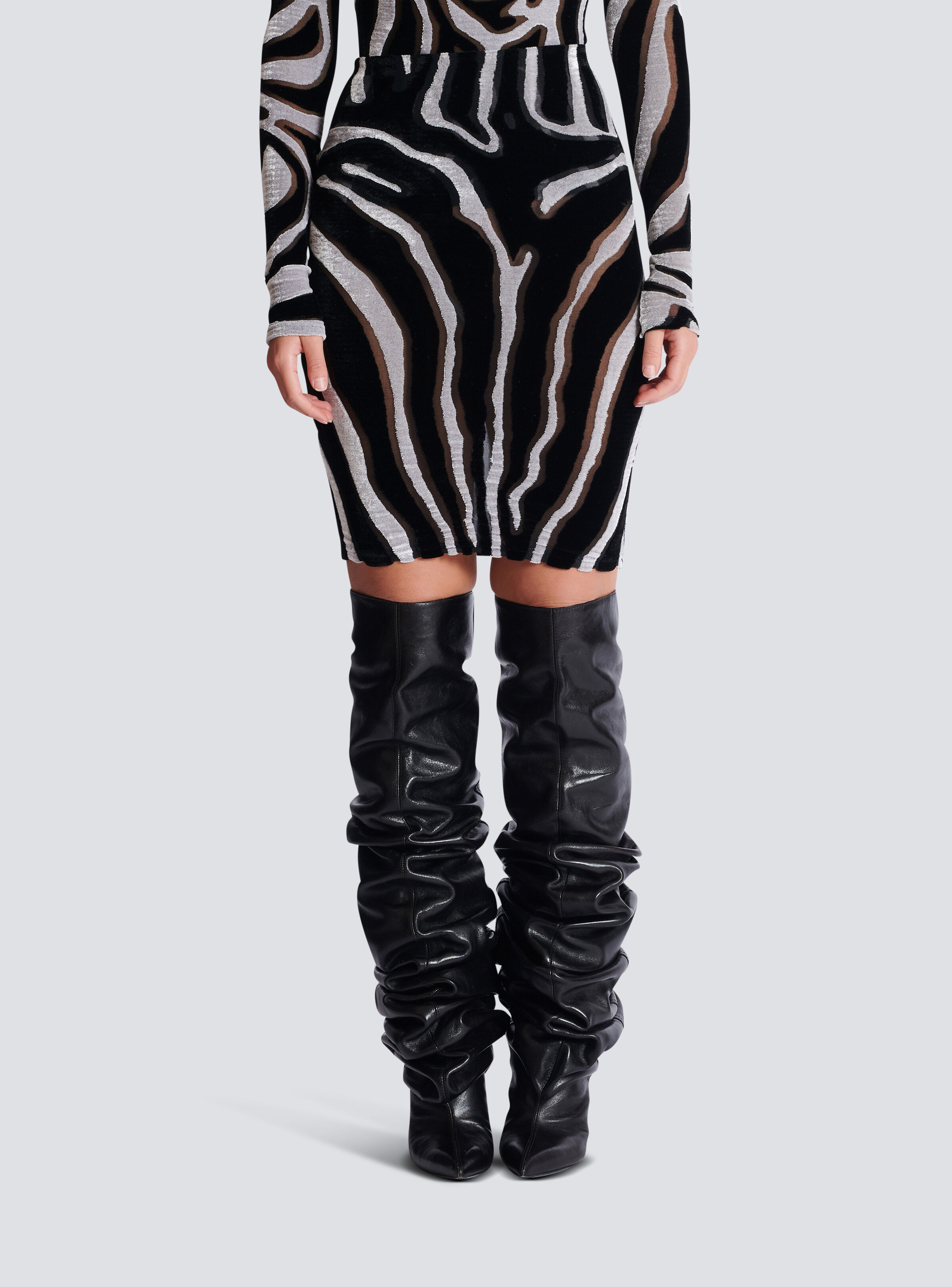 Zebra-print velvet pencil skirt - 5