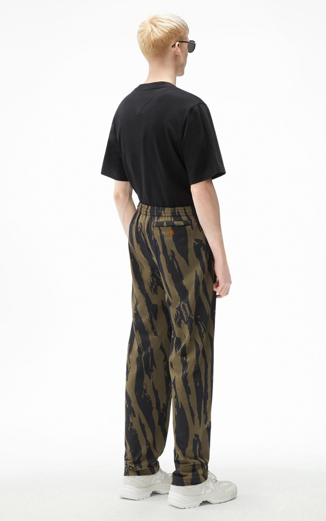 'Pleat Camo' oversize trousers - 3