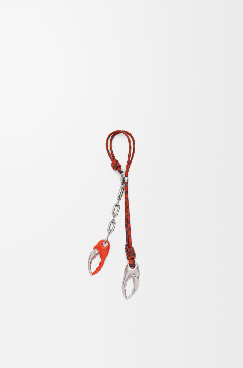 Claw chain charm in leather 1