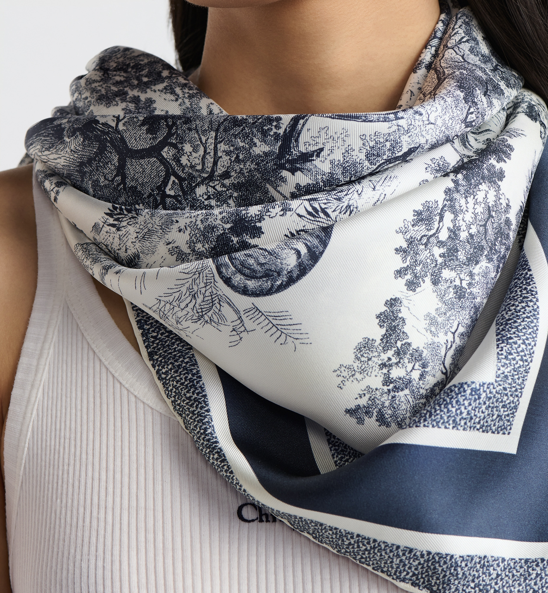 Toile de Jouy Sauvage 90 Square Scarf - 3