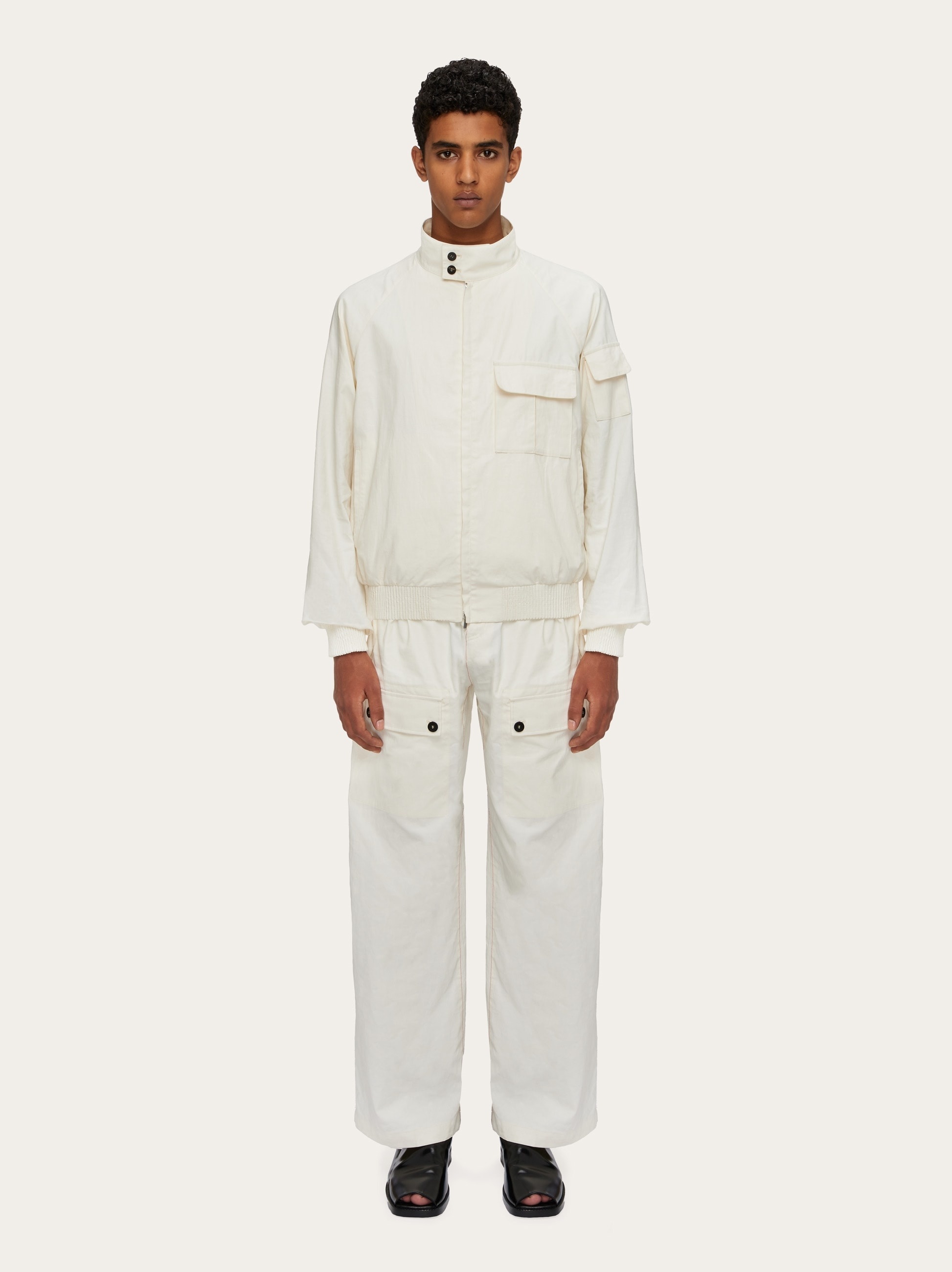 Drawstring linen trouser with applied pockets - 7