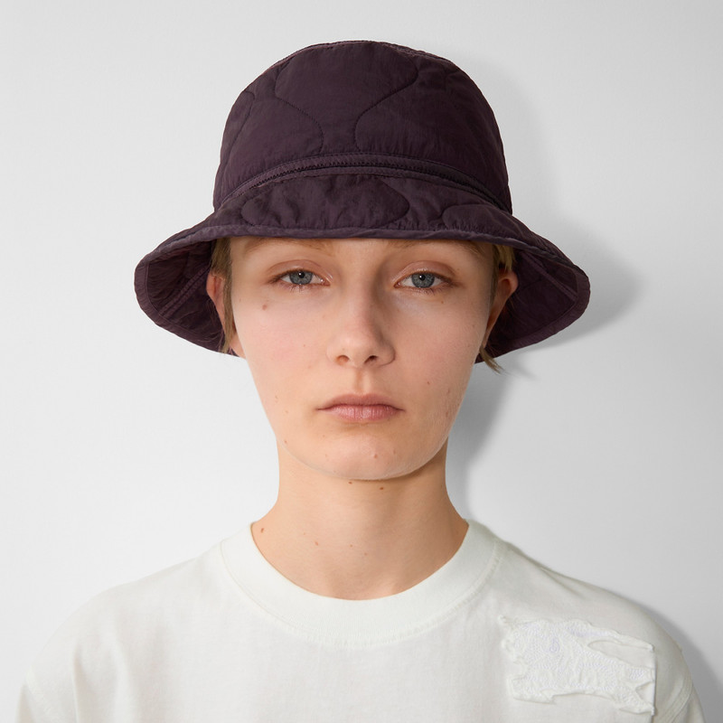 Burberry Quilted Nylon Bucket Hat outlook