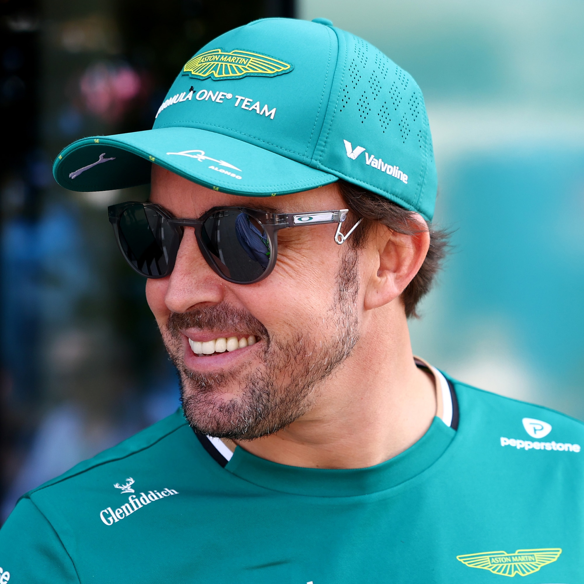 Oakley X Aston Martin Aramco F1® Team HSTN Metal - 2