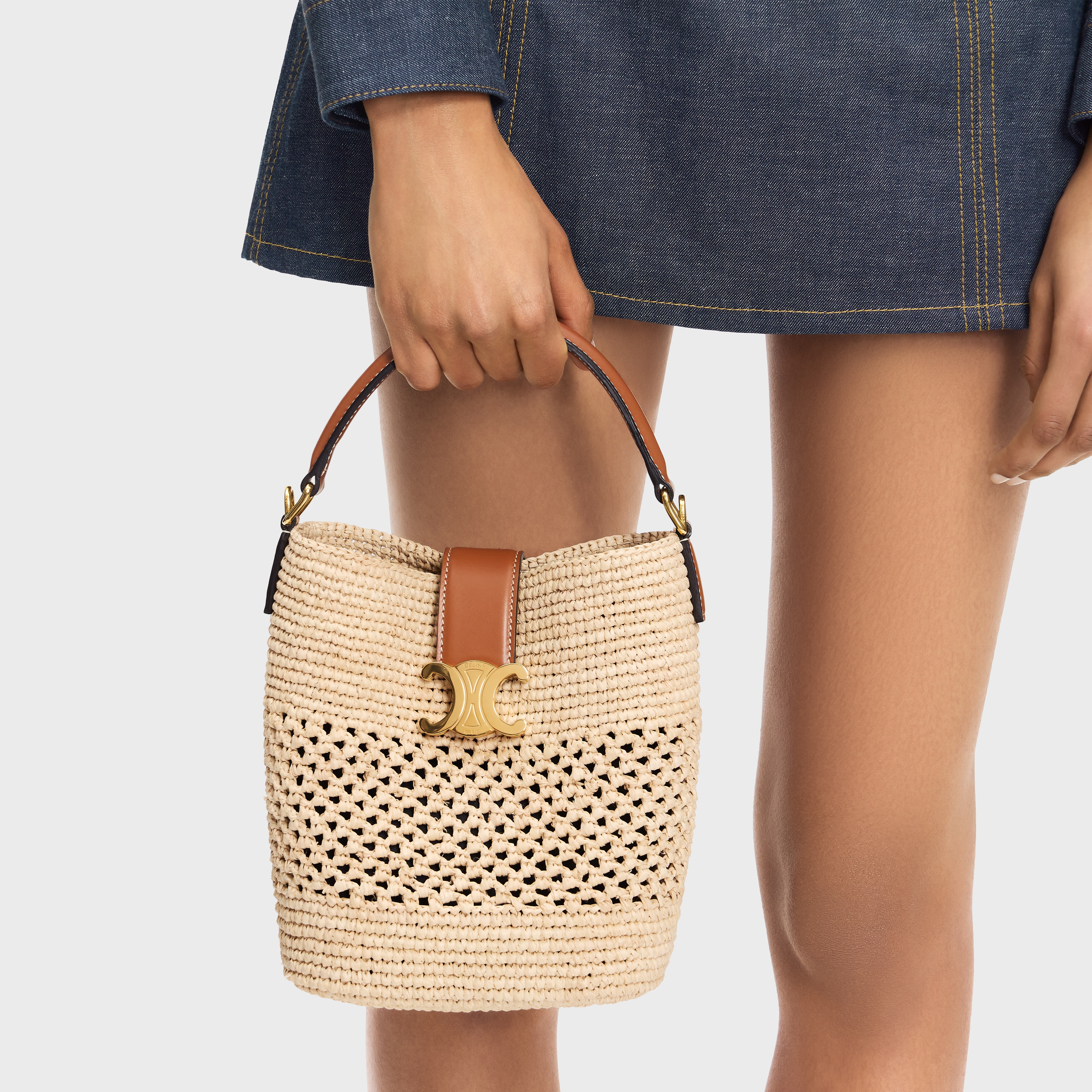SMALL LOUISE BUCKET IN RAFFIA AND CALFSKIN - 6