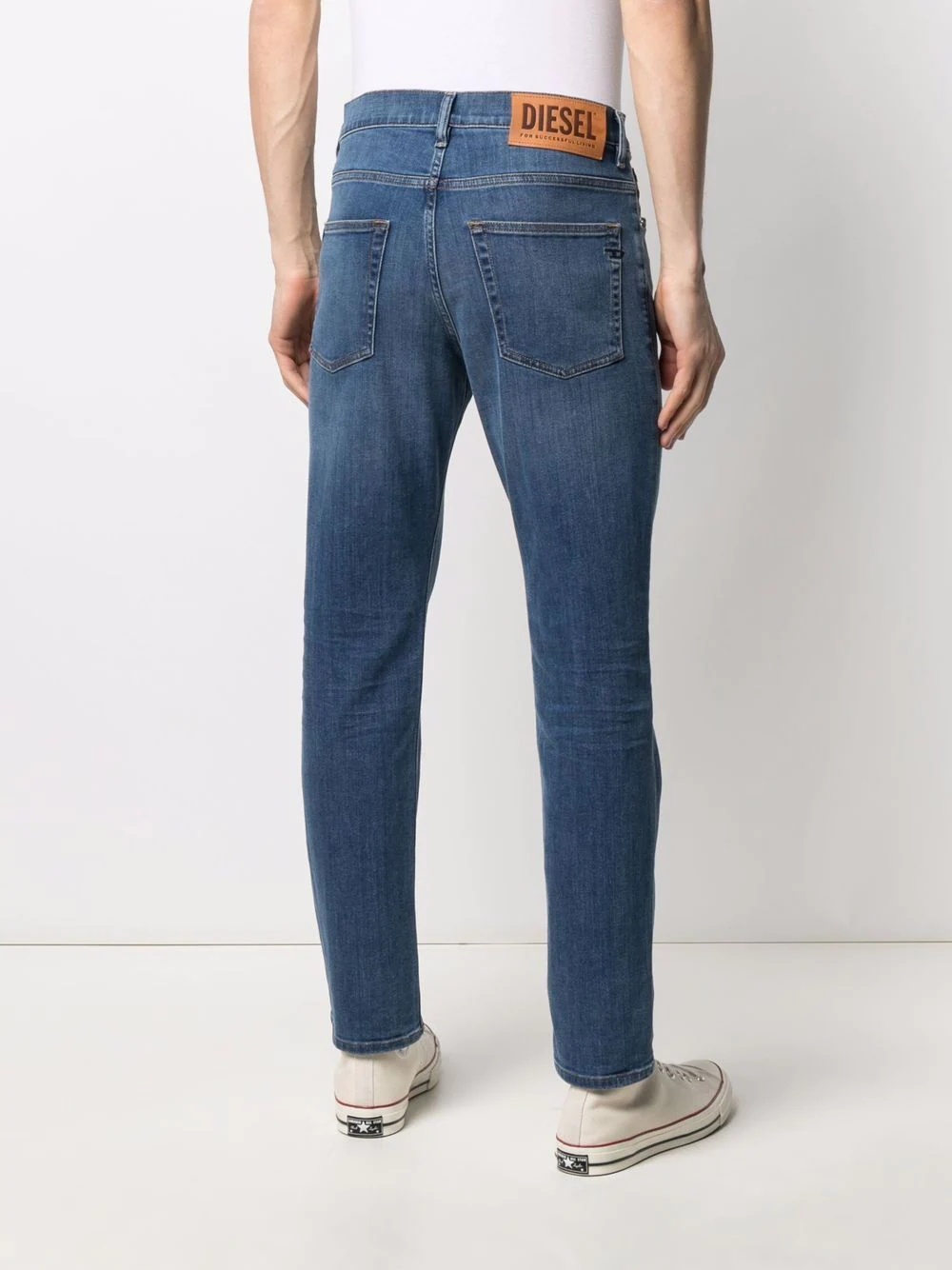 D-Fining low-rise straight-leg jeans - 4