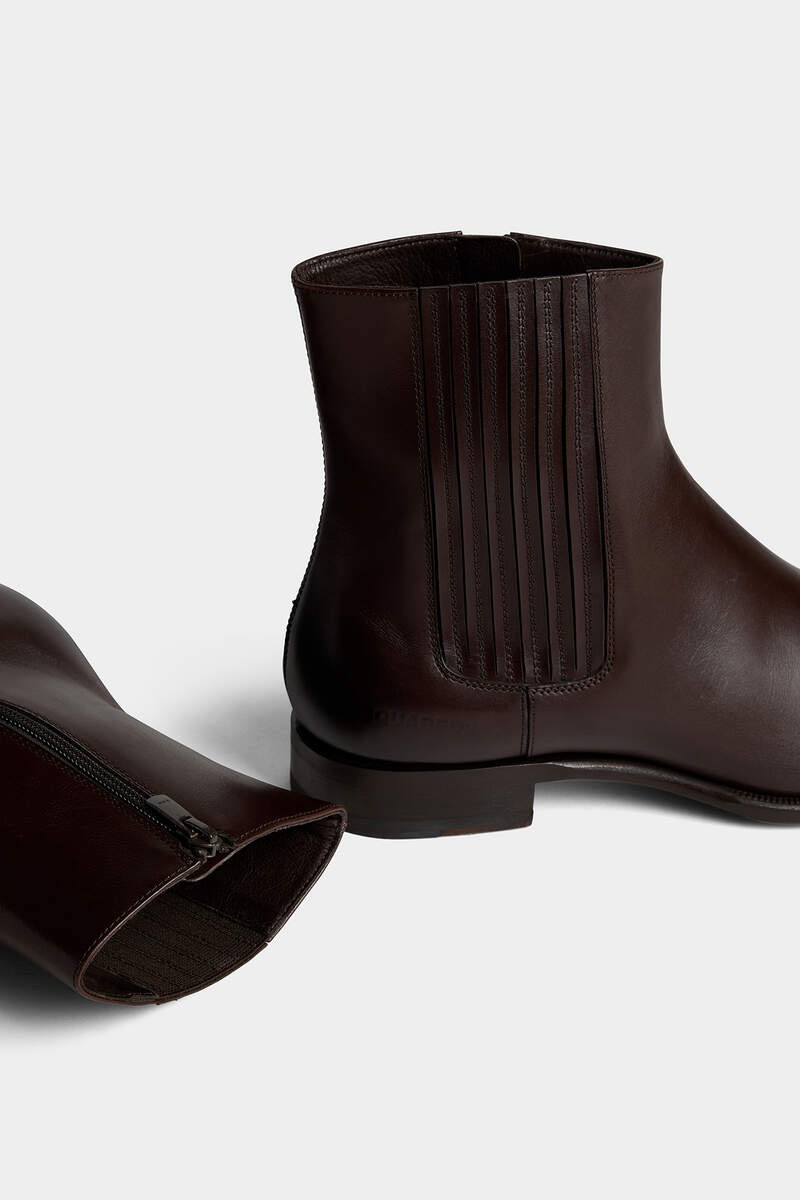 D2 CLASSIC ANKLE BOOTS 5