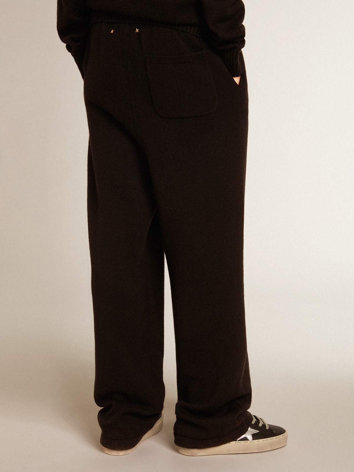 Black cashmere blend women’s joggers - 4