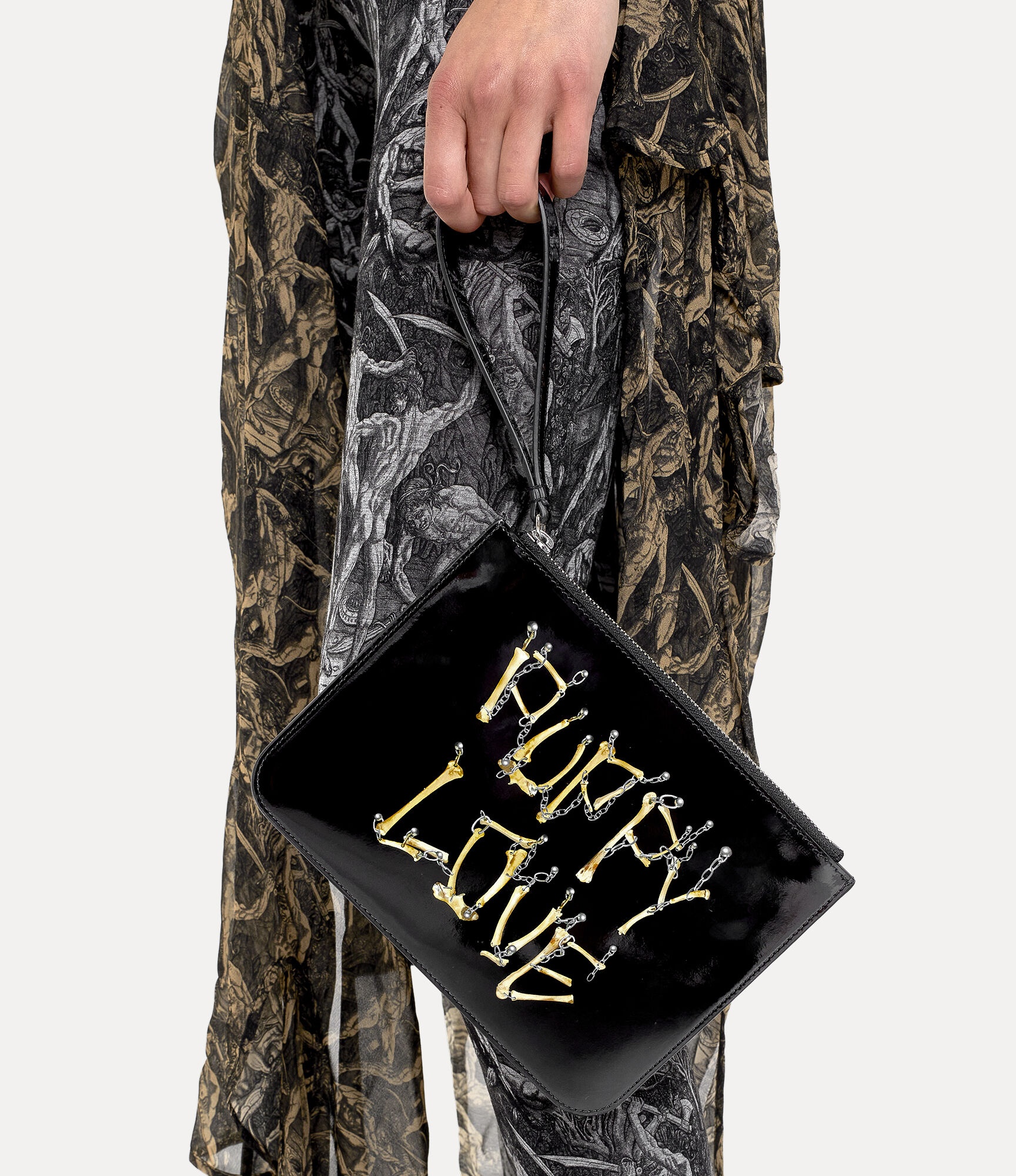 POUCH WITH WRISTLET - 2