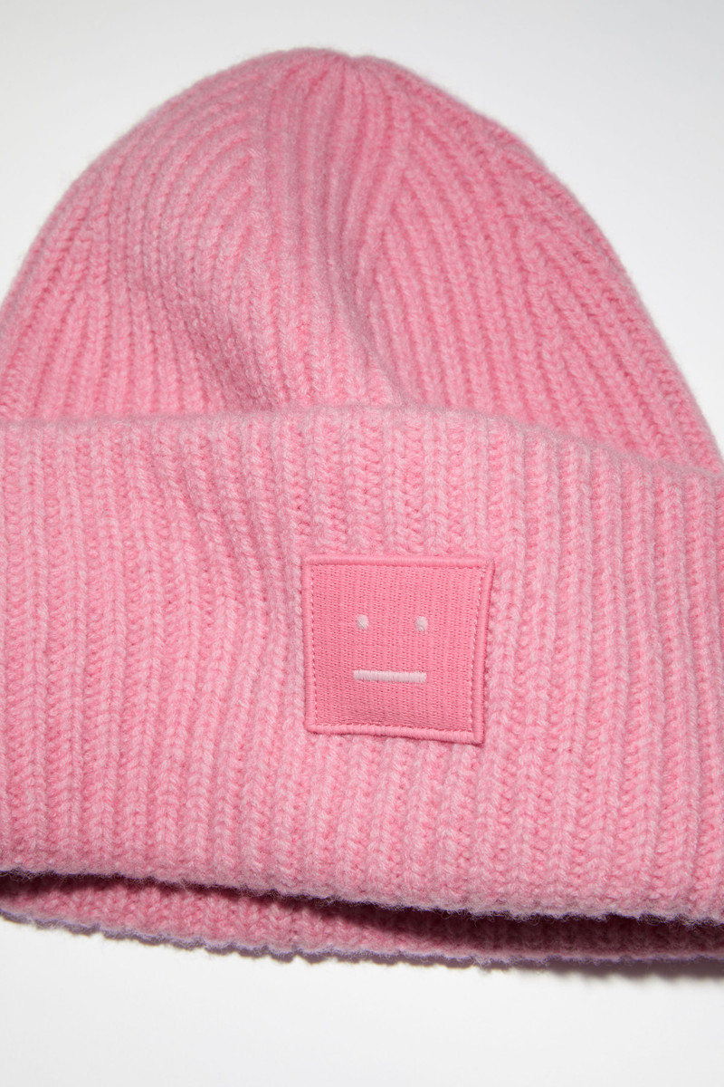 Large face logo beanie - Bubble Pink 4