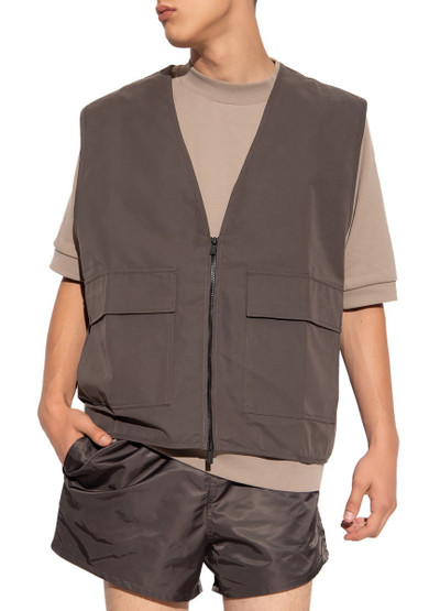 ESSENTIALS Vest with pockets outlook