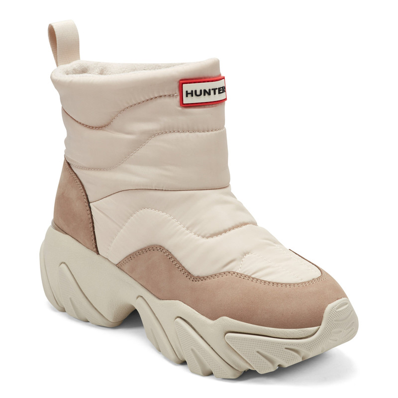 HUNTER Women's Debra Waterproof Snow Booties outlook
