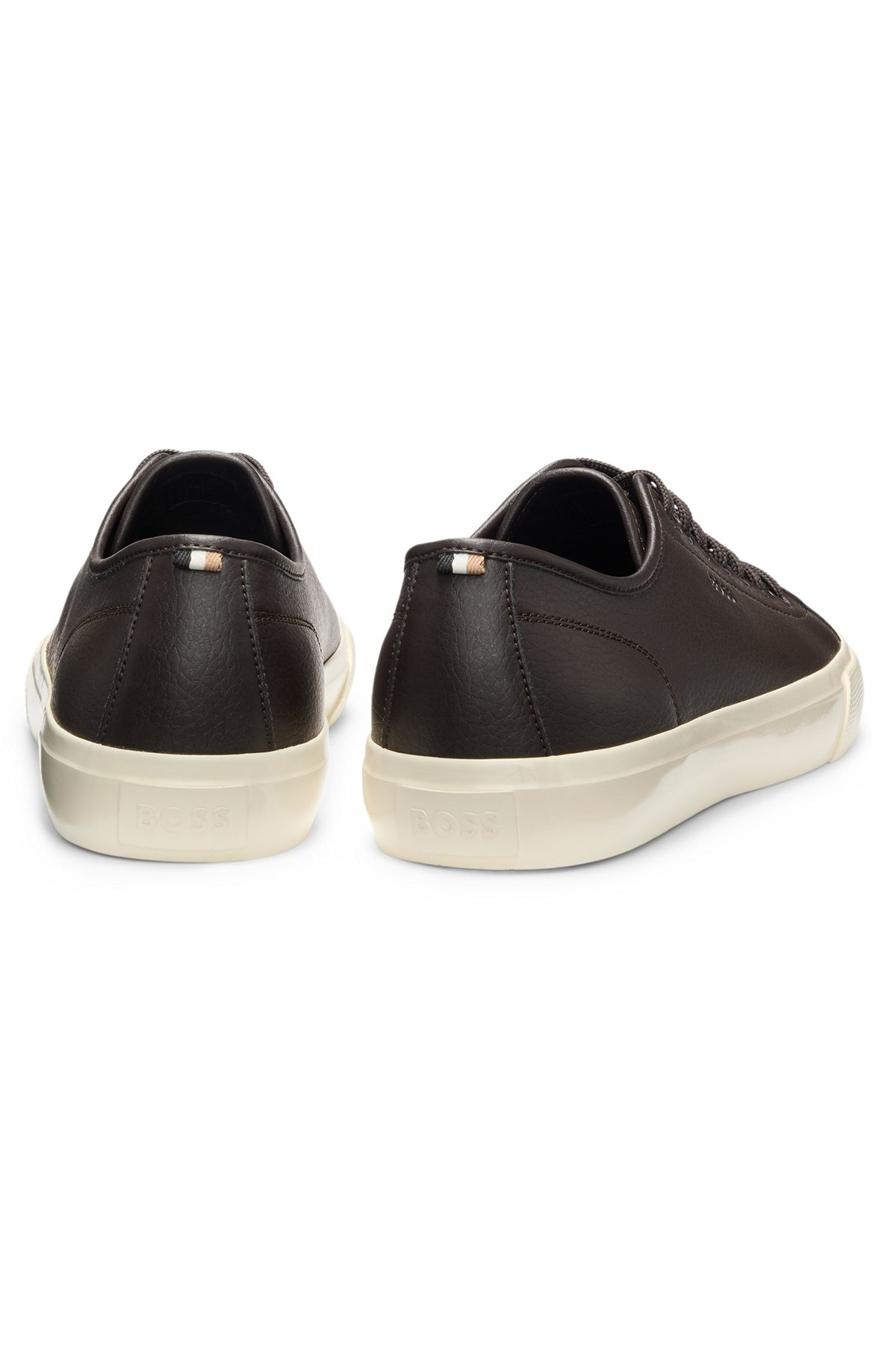 LOW-TOP TRAINERS IN GRAINED FAUX LEATHER - 5