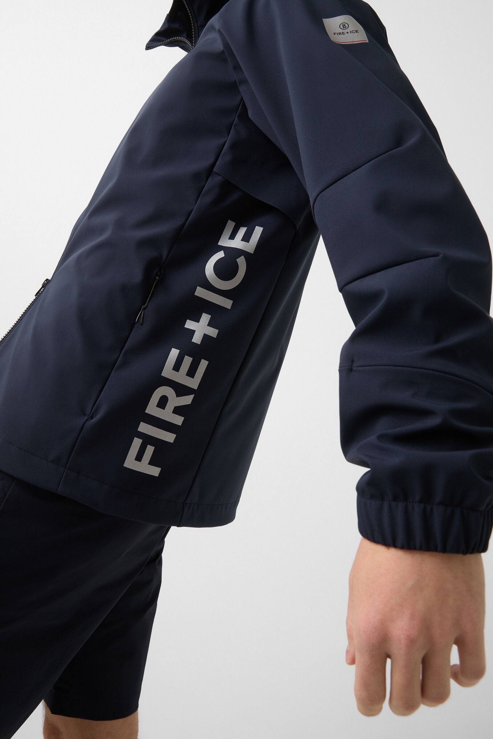 Gilmar softshell jacket in Dark blue - 5