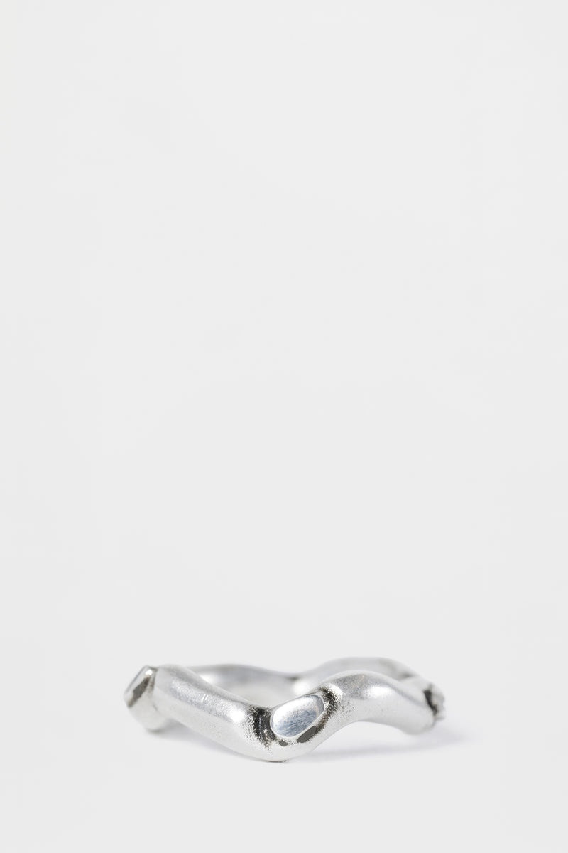 Emi Futuristic Thorn Ring 1