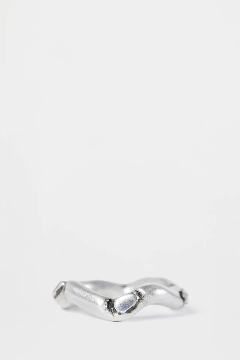 Emi Futuristic Thorn Ring - 1