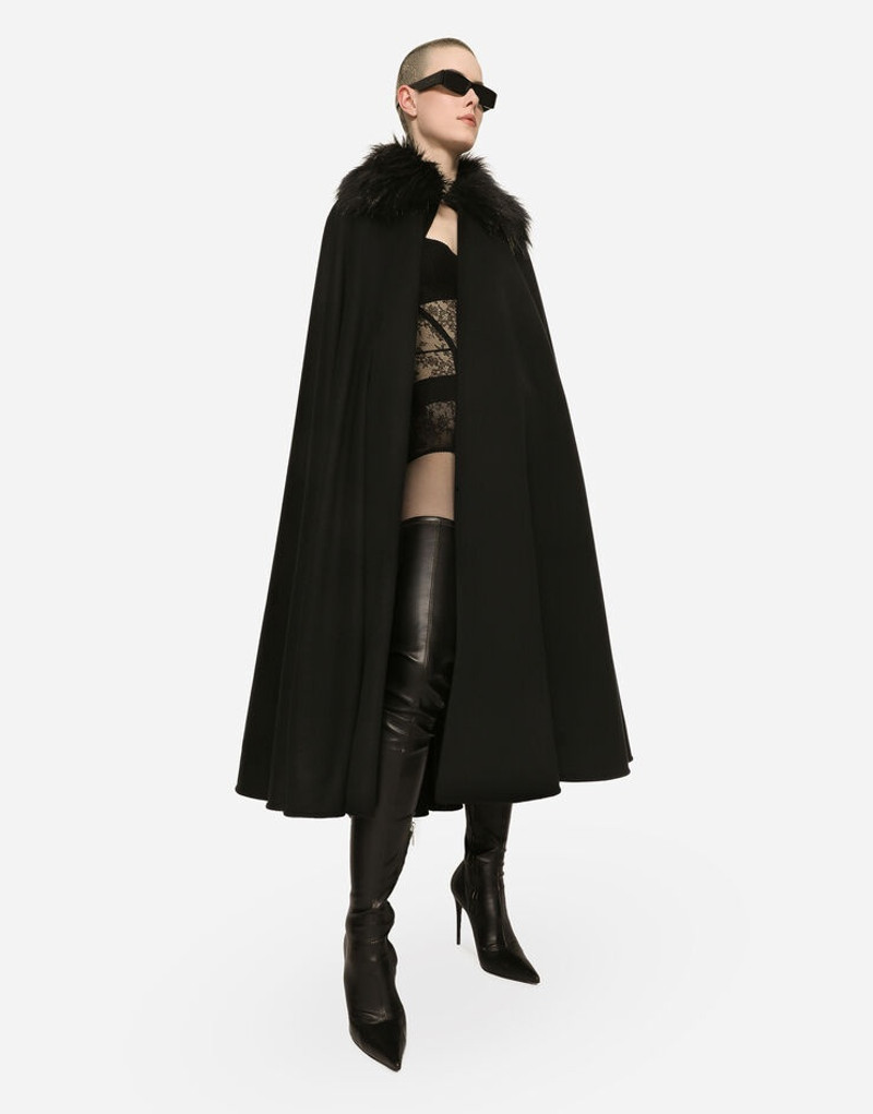 Cape with faux fur collar 5