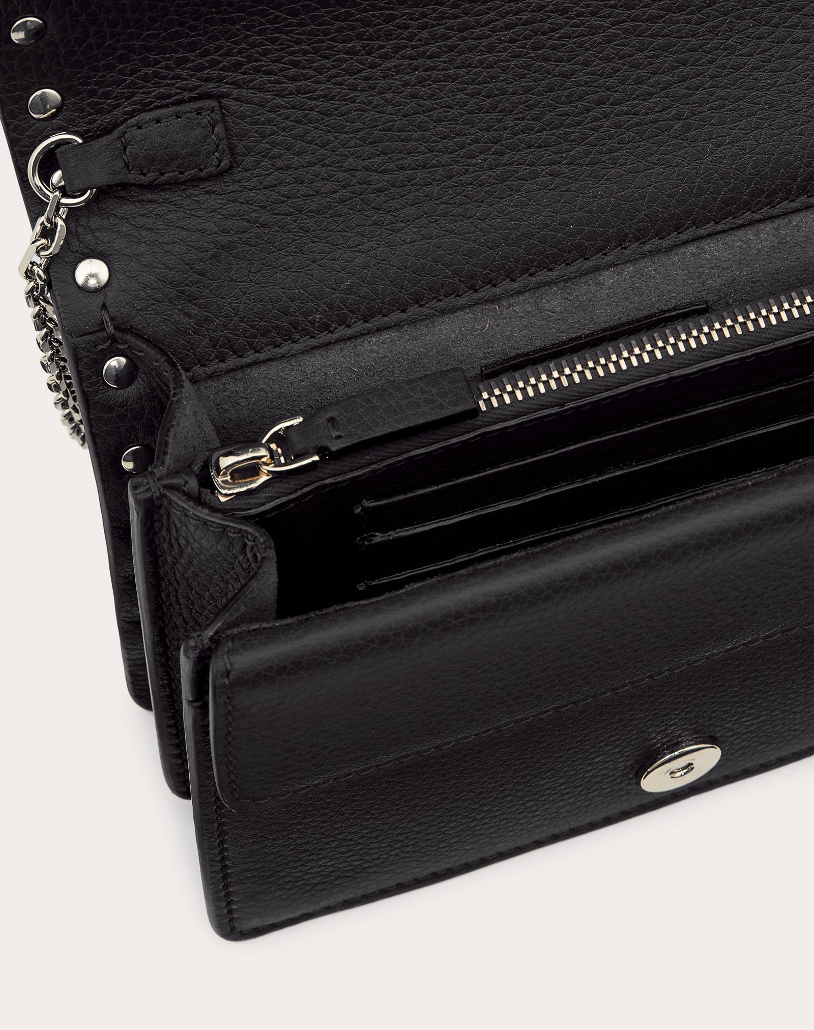 Rockstud Grainy Calfskin Chain Pouch - 5