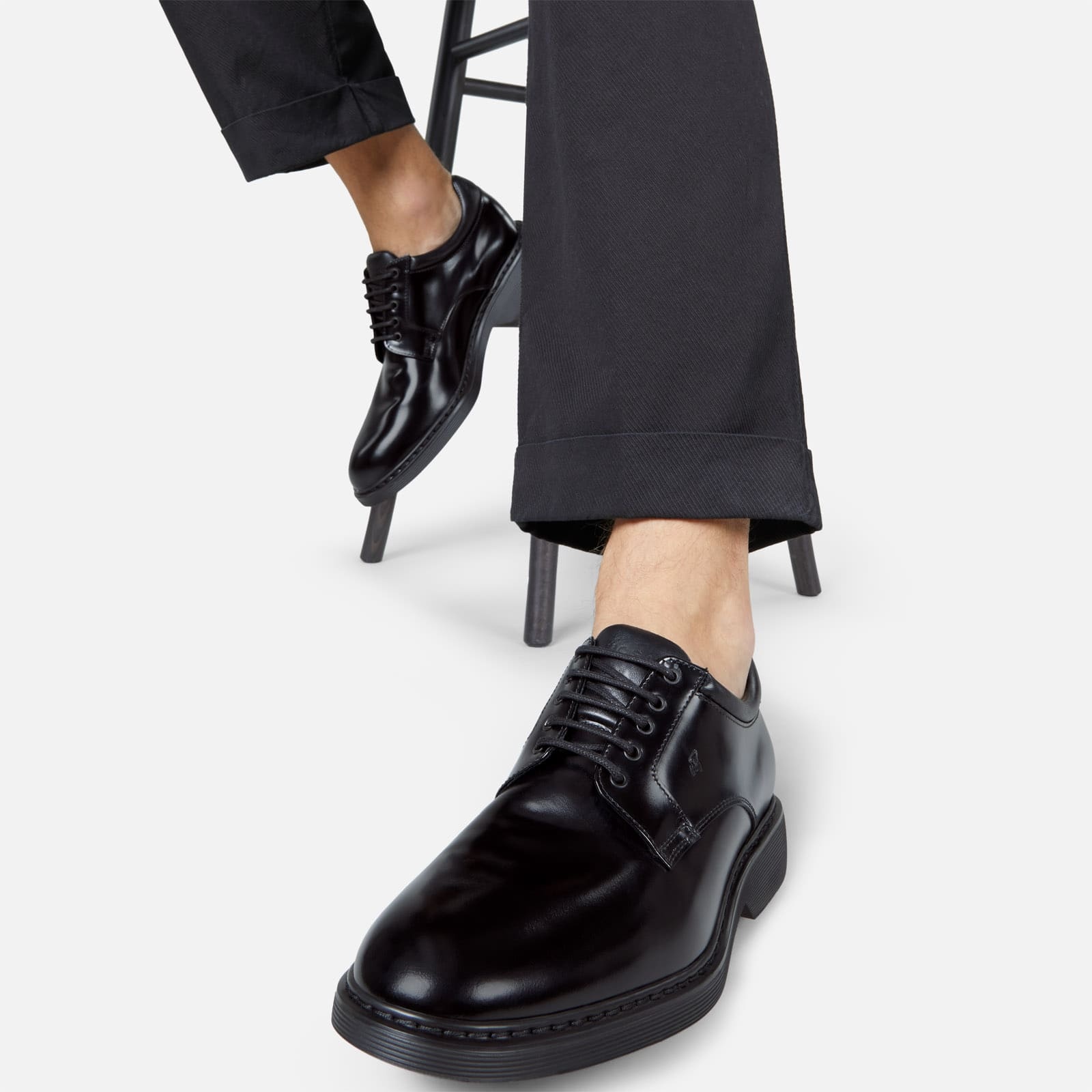 Lace-Ups Black - 6