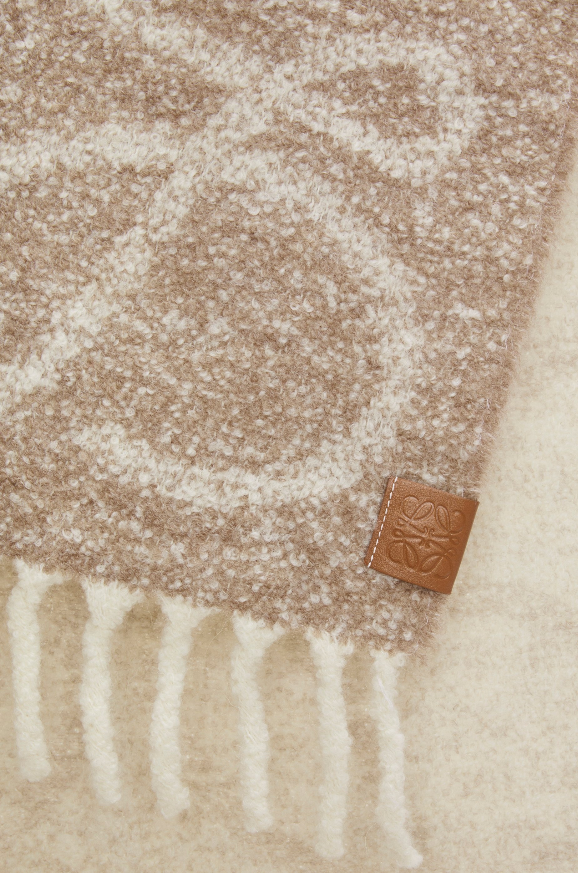 Anagram scarf in alpaca and wool - 6