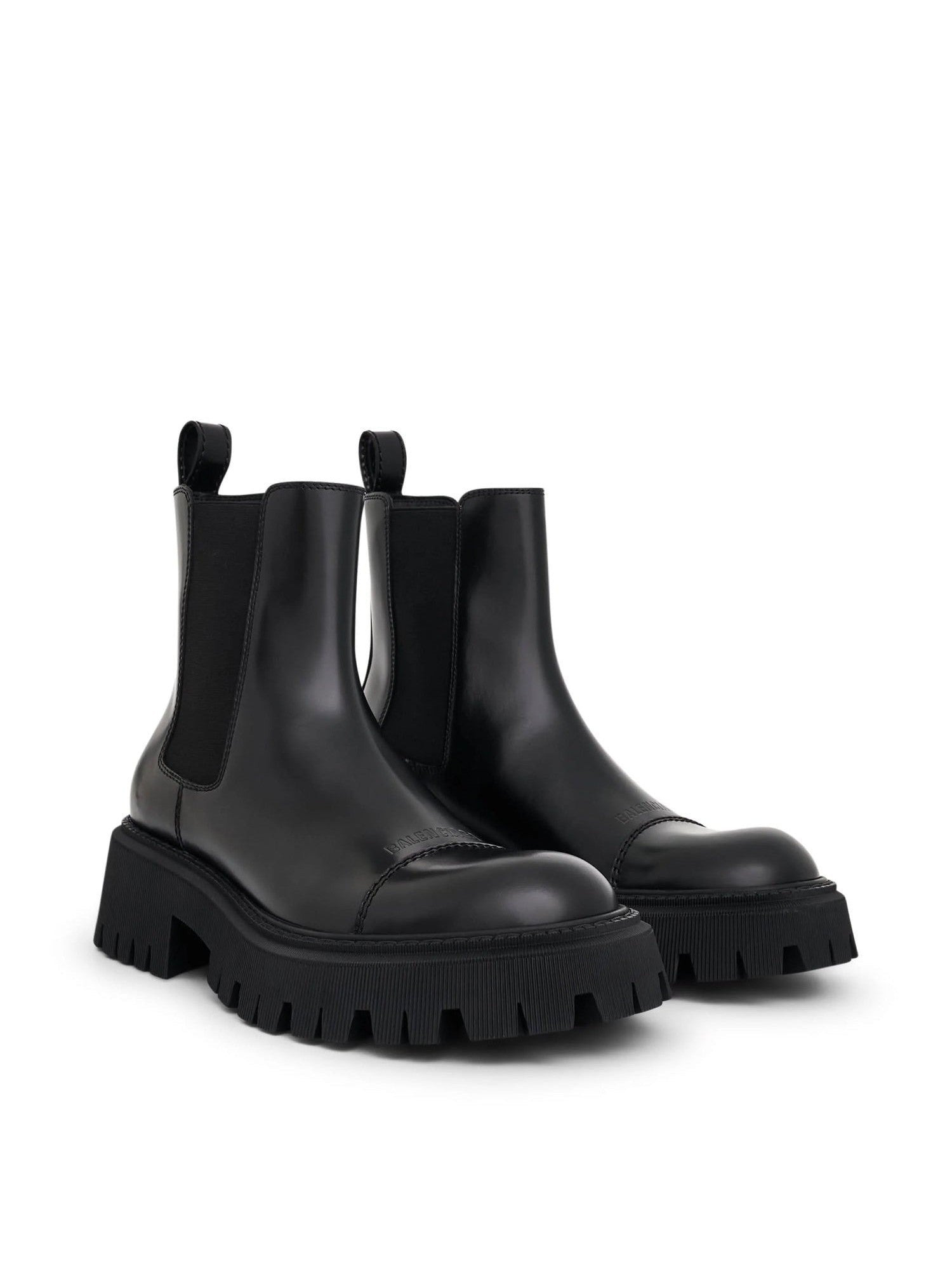 Tractor Chelsea Boots in Black - 2