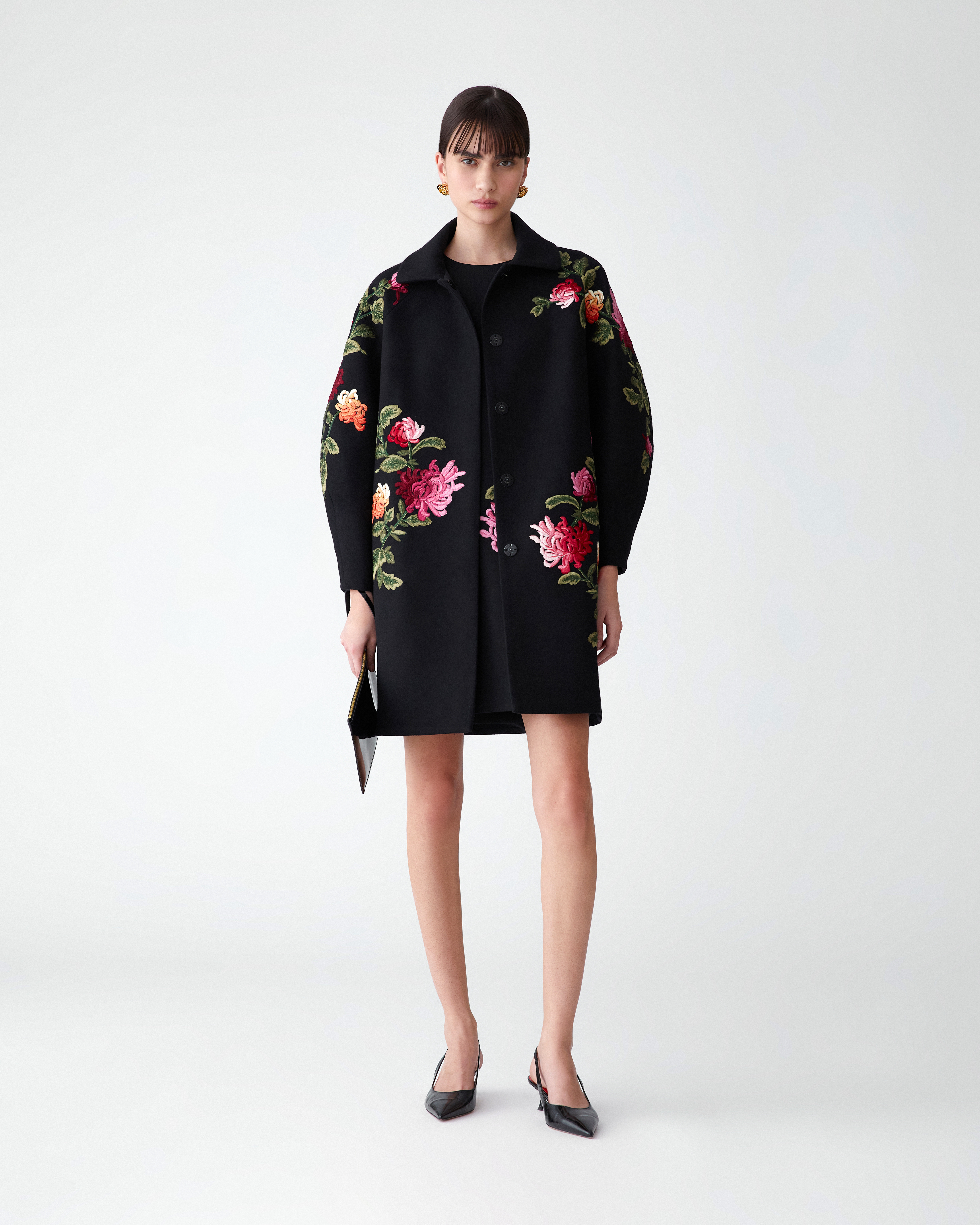 Chrysanthemum-Embroidered Cocoon Coat - 2
