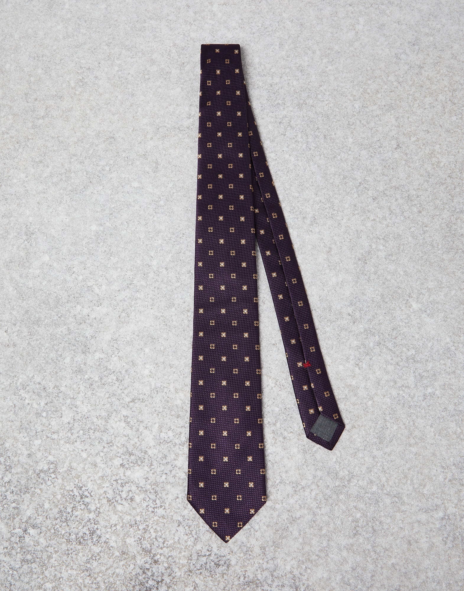 Silk tie with geometric pattern - 1