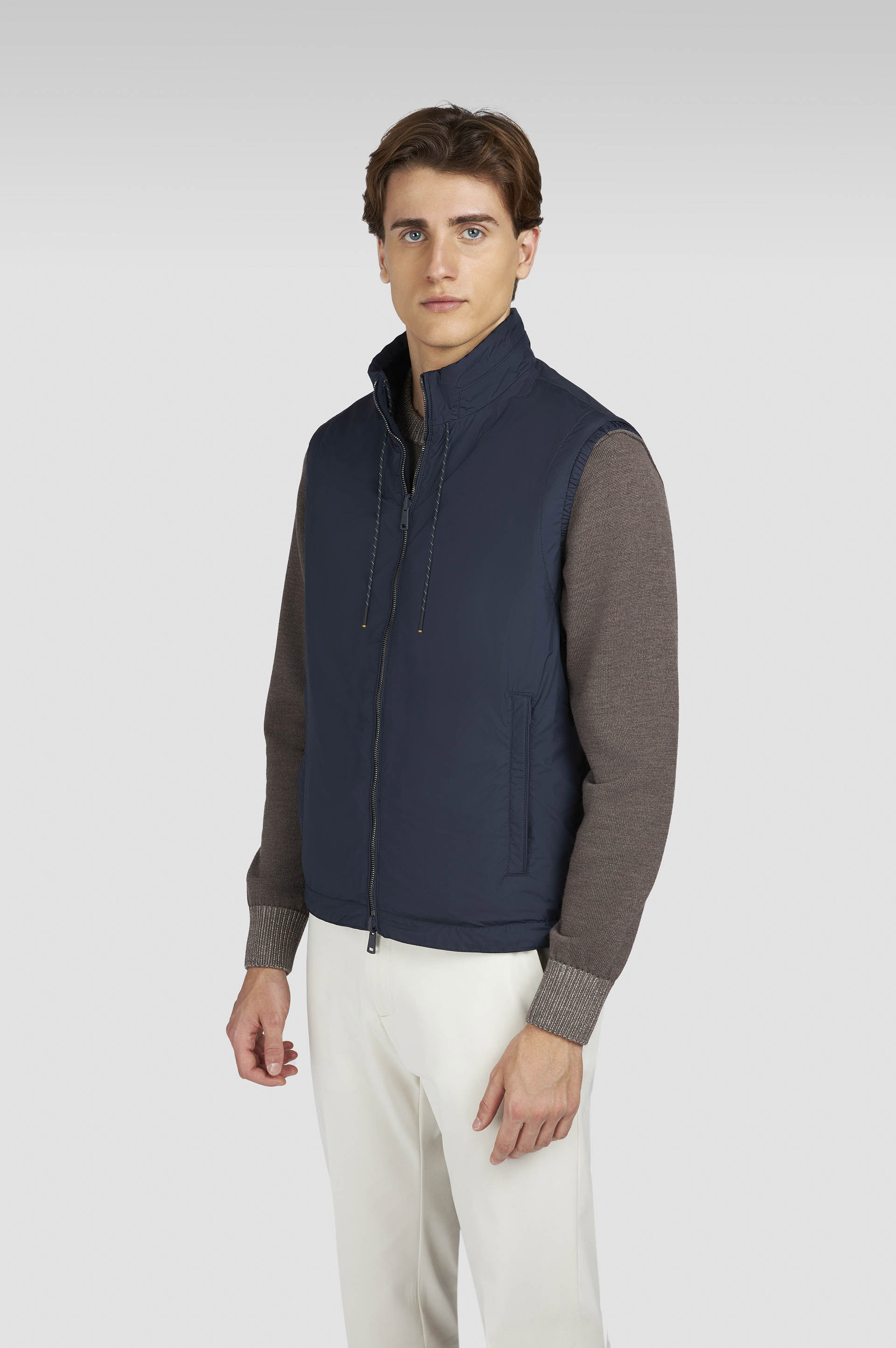 REVERSIBLE GILET IN WOOL, SILK, AND MICROFIBER - 9