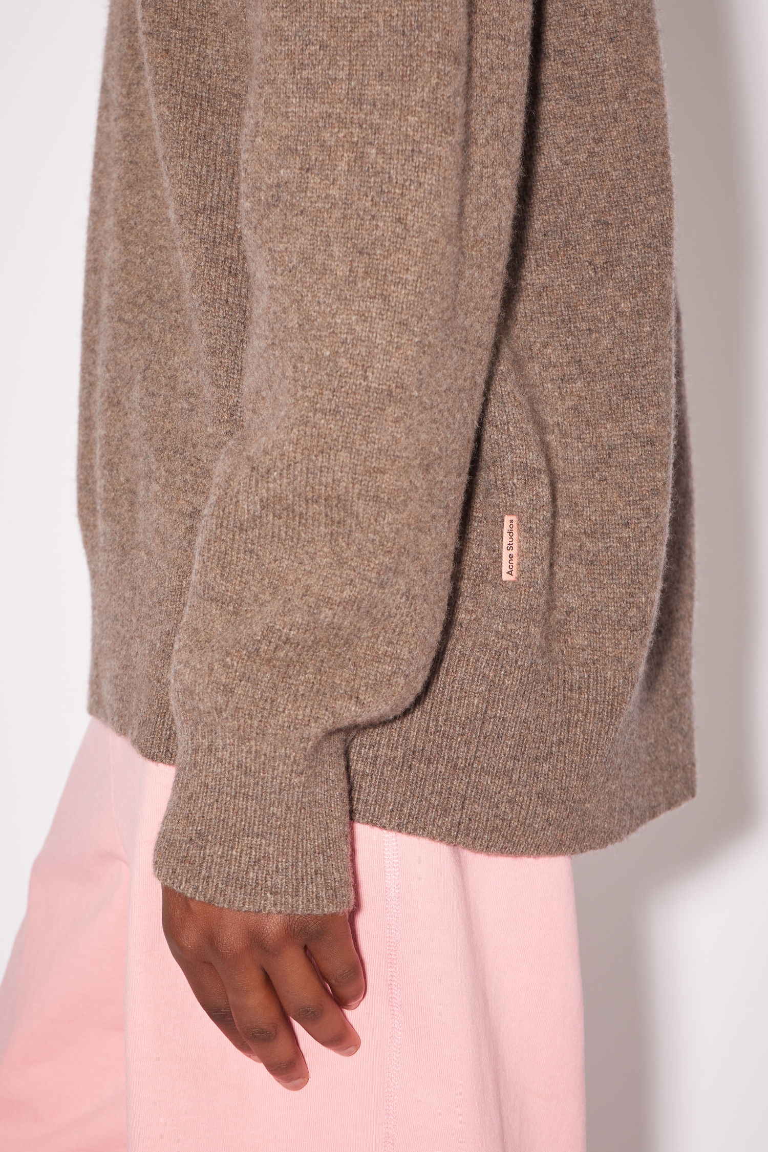 V-neck sweater - Dusty brown - 5