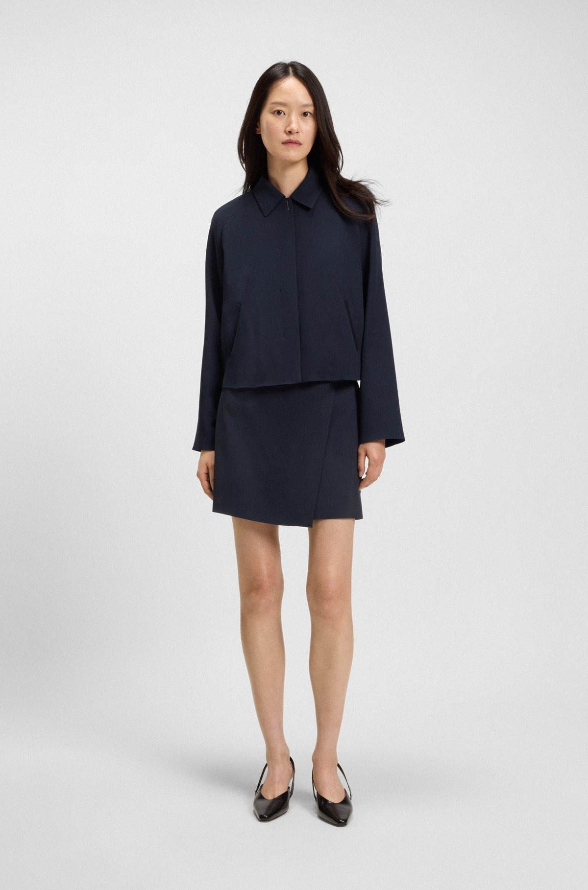 CREPE BLAZER WITH CONCEALED CLOSURE - 3