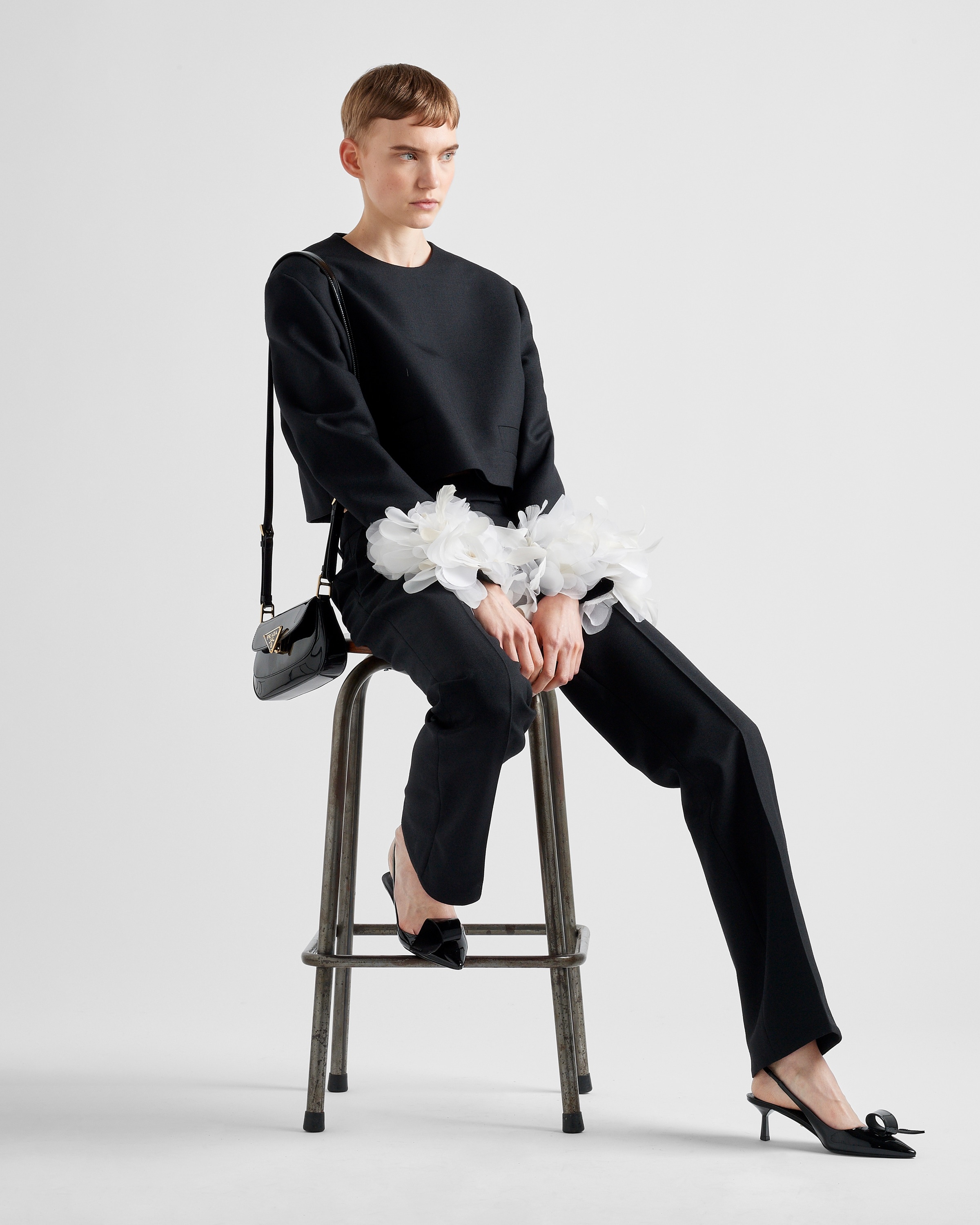 Single-breasted wool jacket with feathers - 2