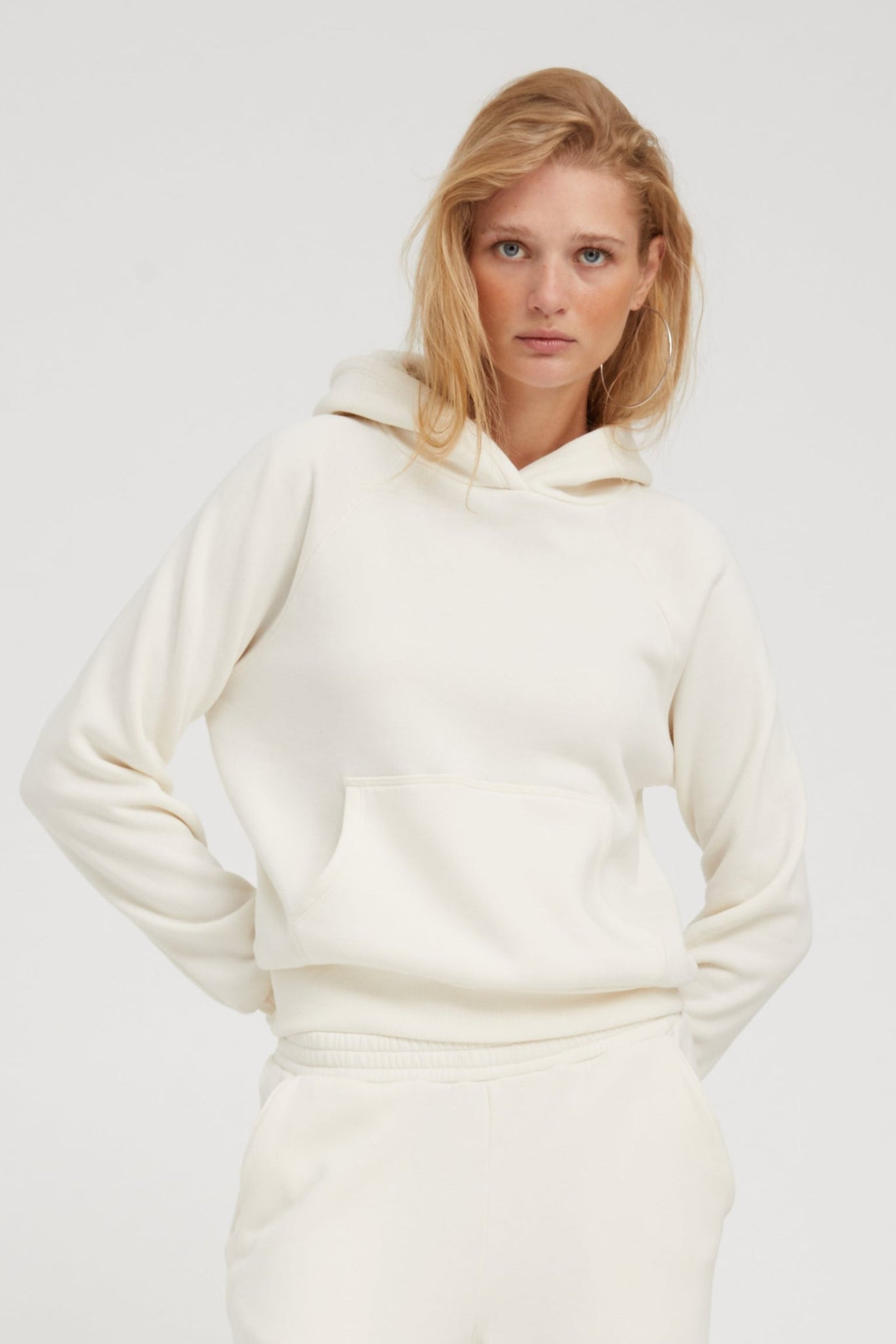 CREME SHRUNKEN HOODIE - 4