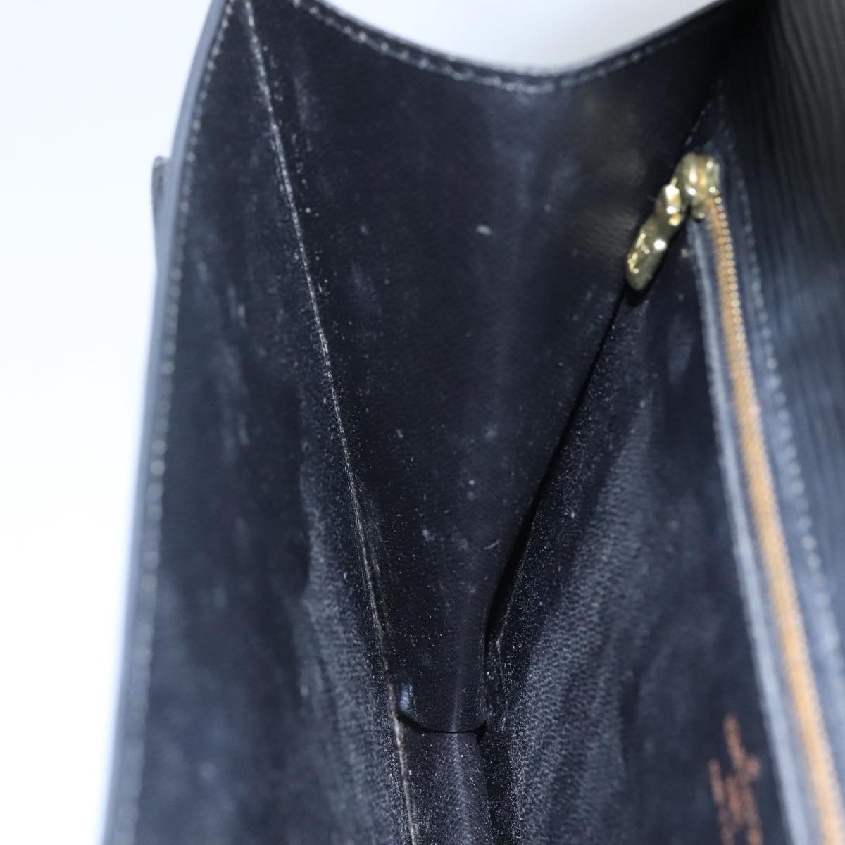 LOUIS VUITTON Epi Monceau 28 Hand Bag Black M52122 - 15