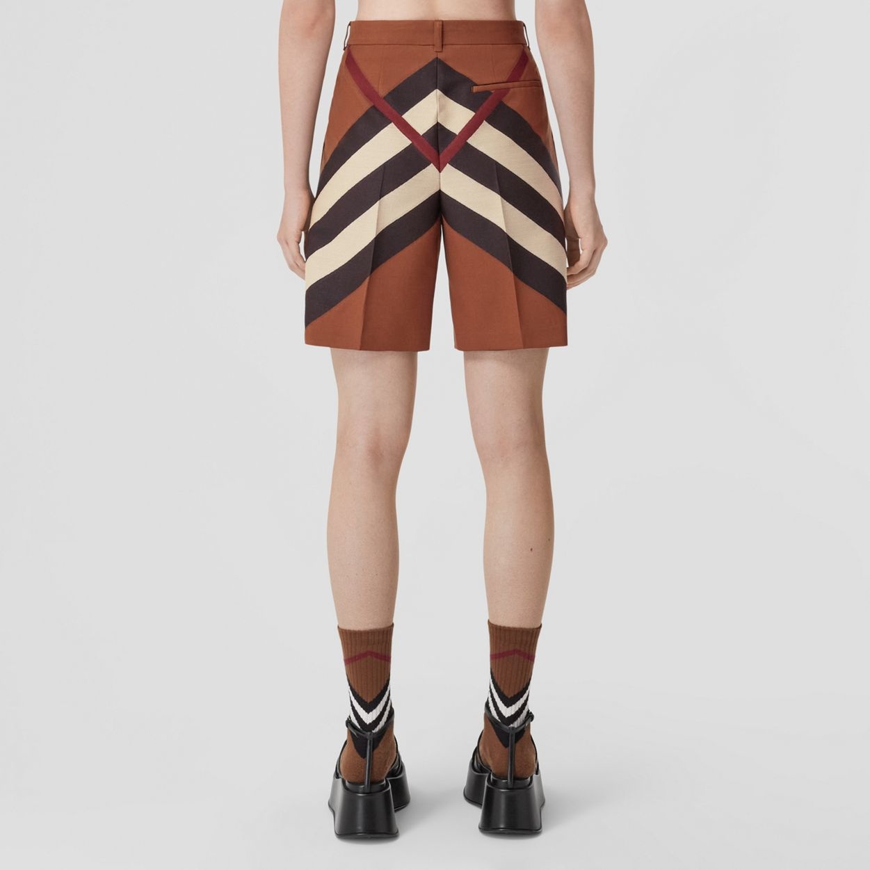 Chevron Check Wool Jacquard Tailored Shorts - 4