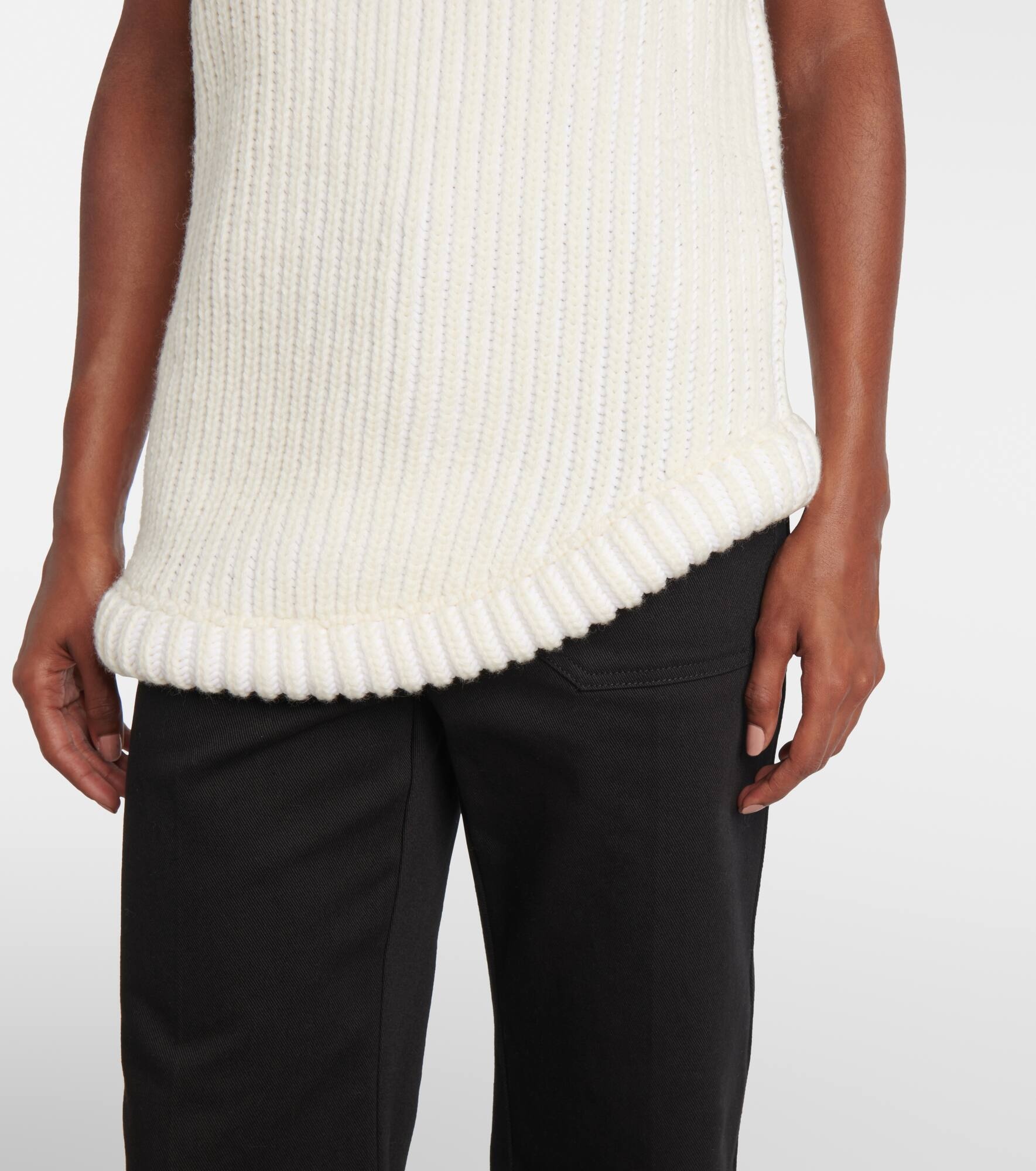 Ribbed-knit turtleneck sweater vest - 5
