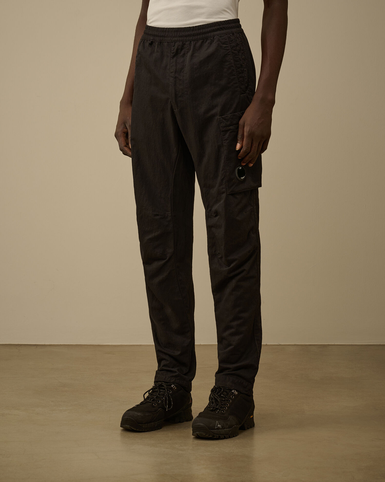Diagonal Flatt Nylon Regular Cargo Pants - 3